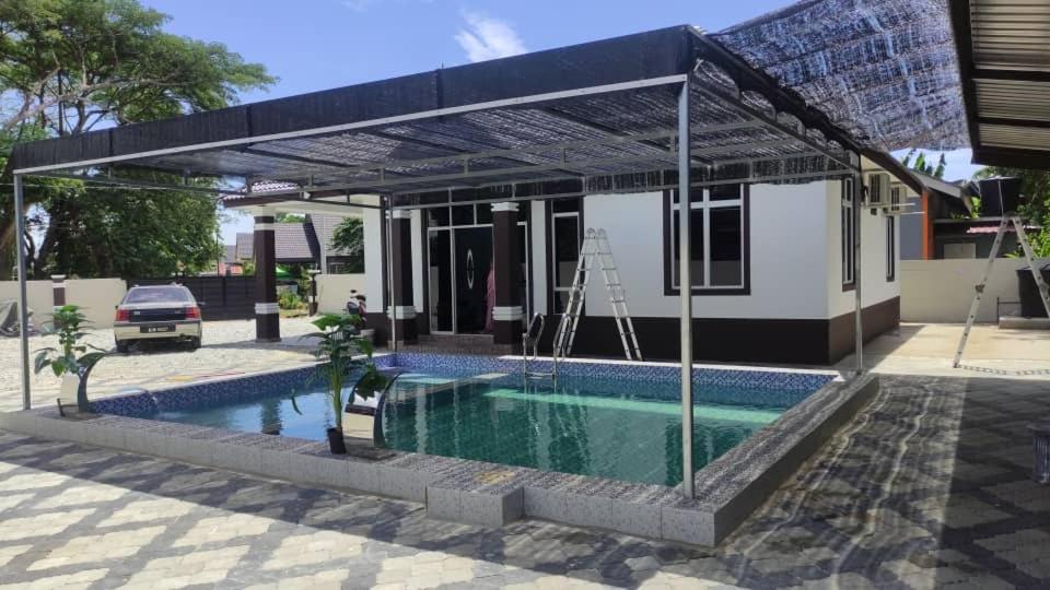 Nel Homestay 1 with BIG Private Pool at Kota Bharu photo 4