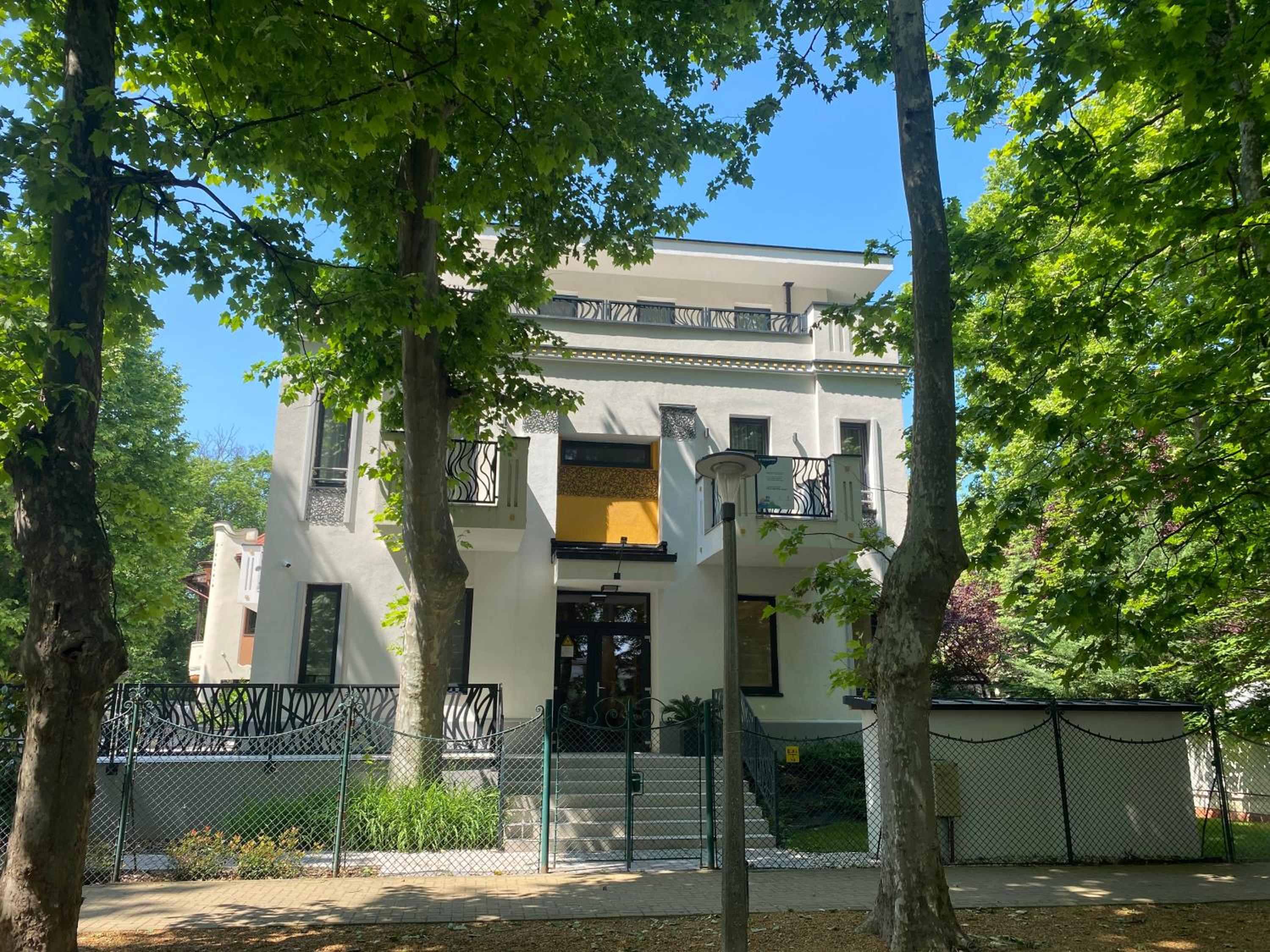 Hotel Annie Villa - Image 1