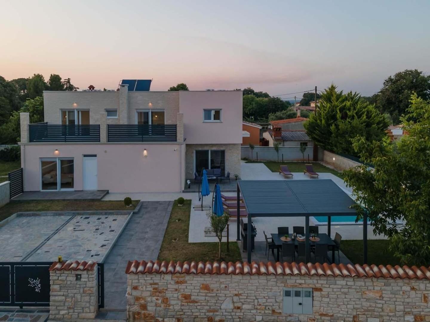 Ferienhaus mit Privatpool für 10 Personen ca 220 qm in Šišan, Istrien Südküste von Istrien view 2