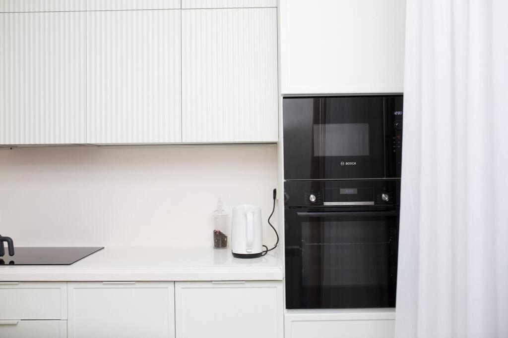 Stylish Stay in White City