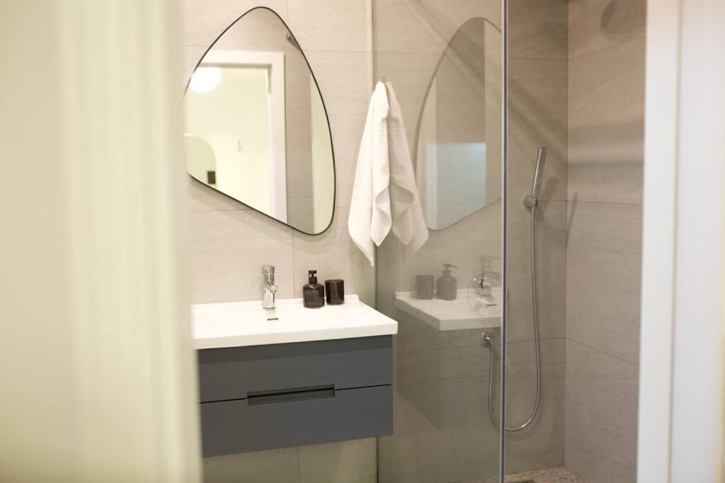 Stylish Stay in White City