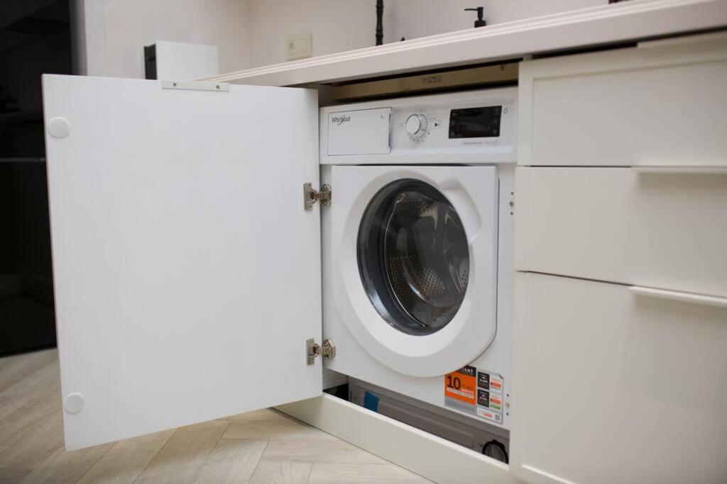 Stylish Stay in White City