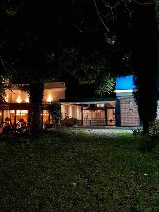 Precioso apartamento en zona centro pinamar