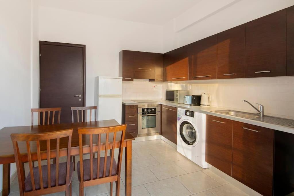 City Center Top Floor Big Balcony 2BR Close to the Beach