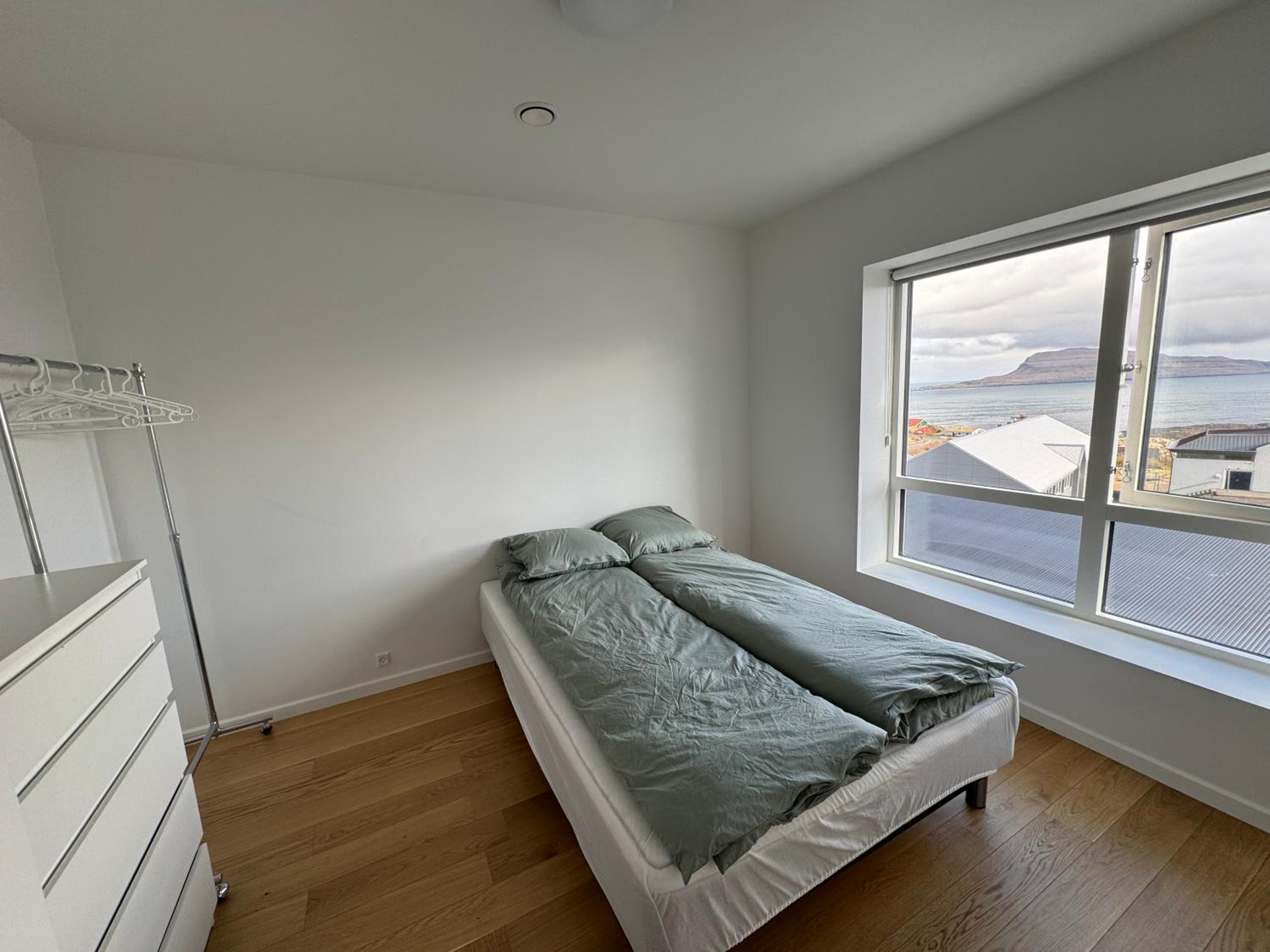 Oceanview Getaway Apartment with Sweeping Views
