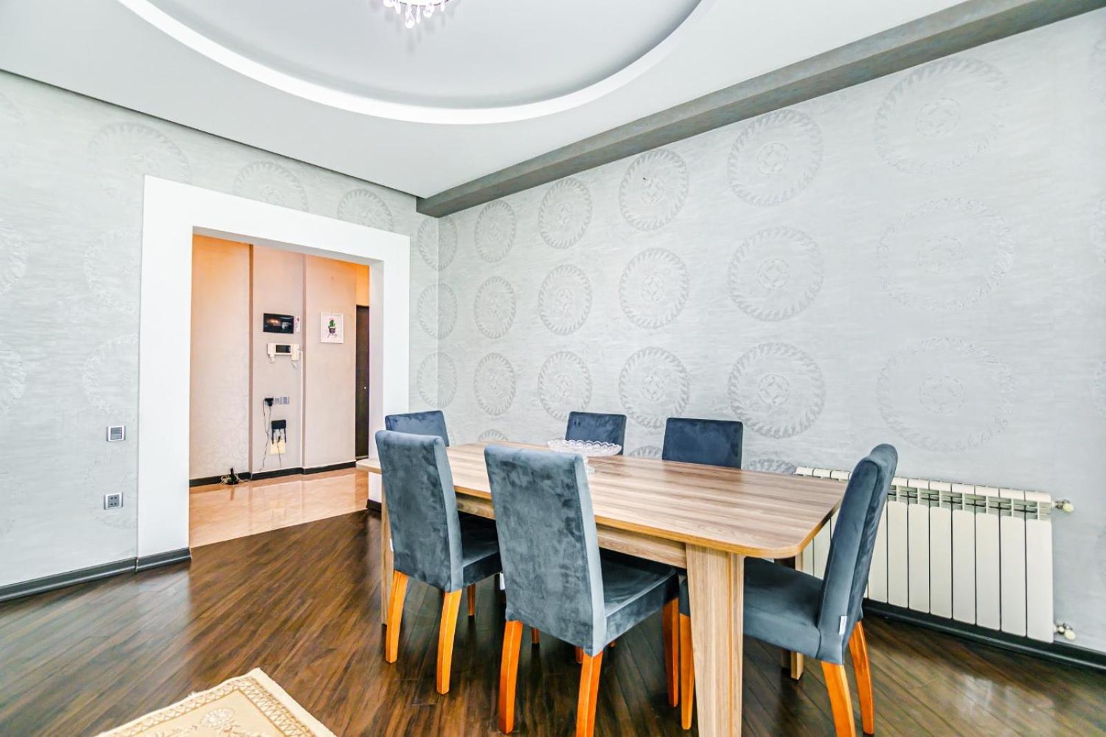 Baku Apartment med 149