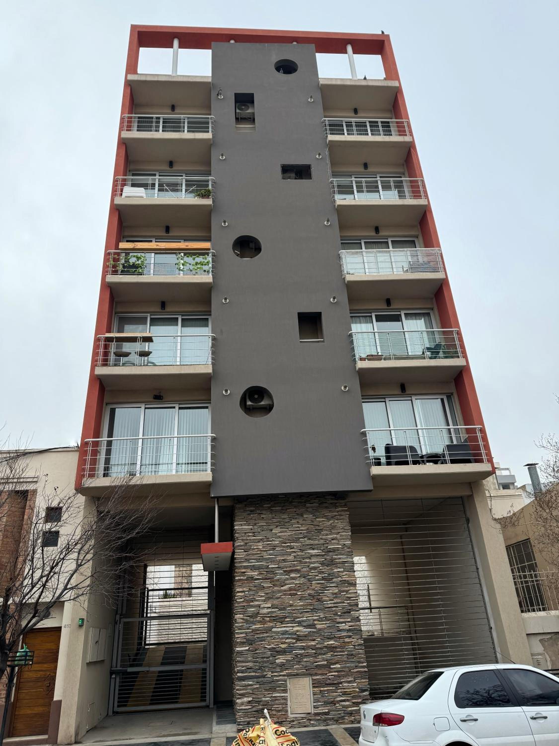 Mitre centrico