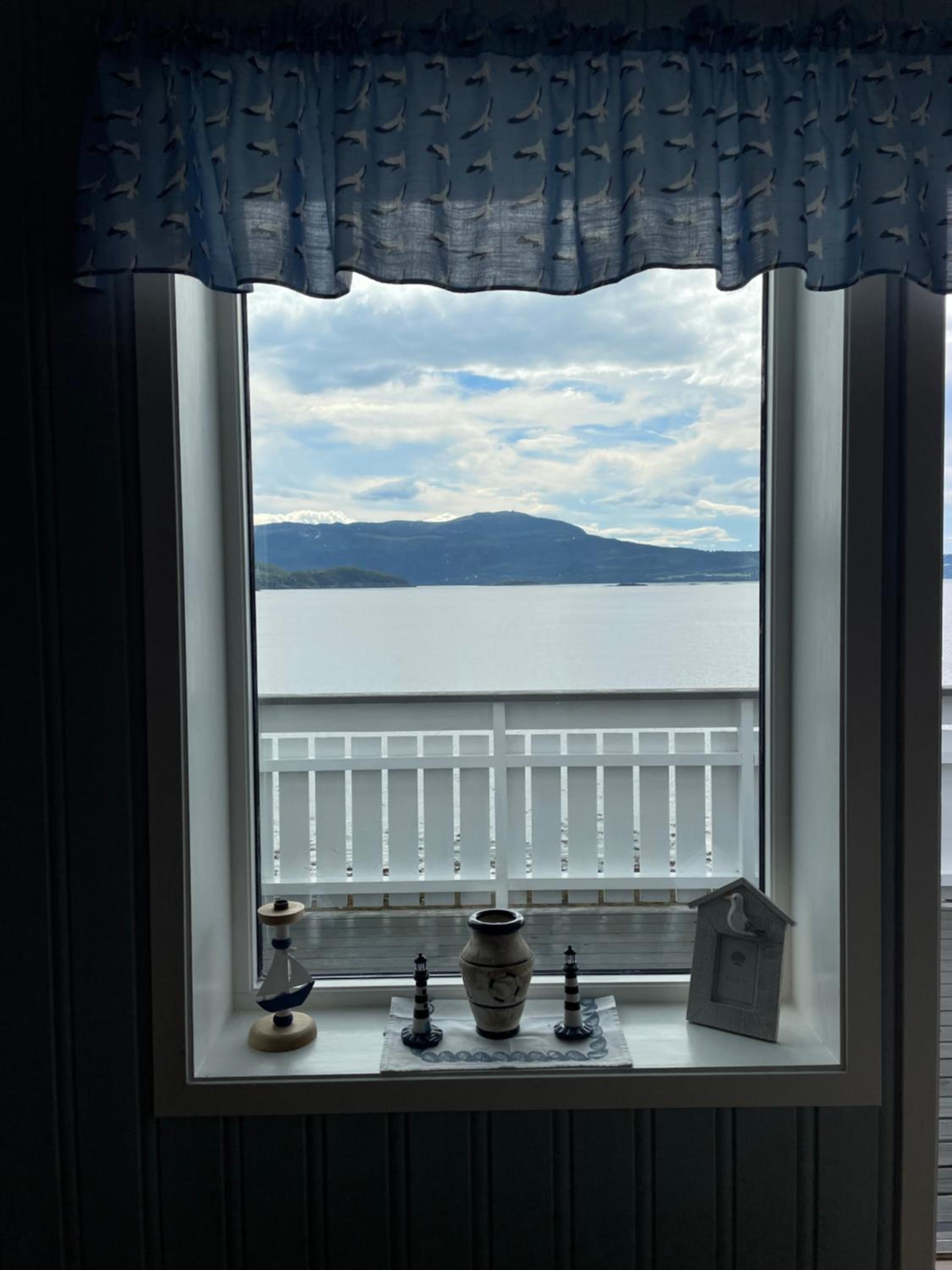 Vågen Fjordbuer - Snekkerbua view 5