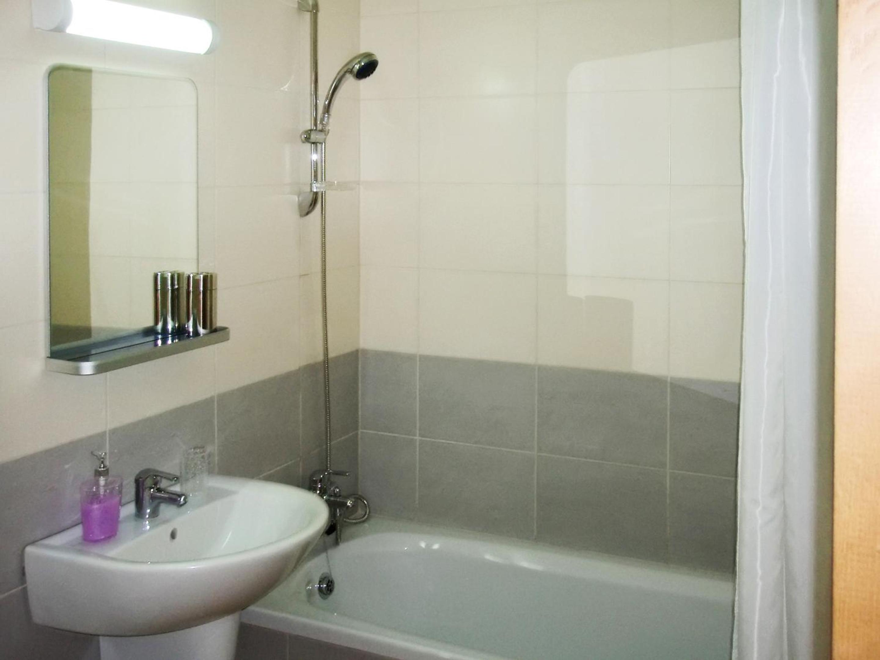 Comfortable Apartment in Larnaca with Shared Pool