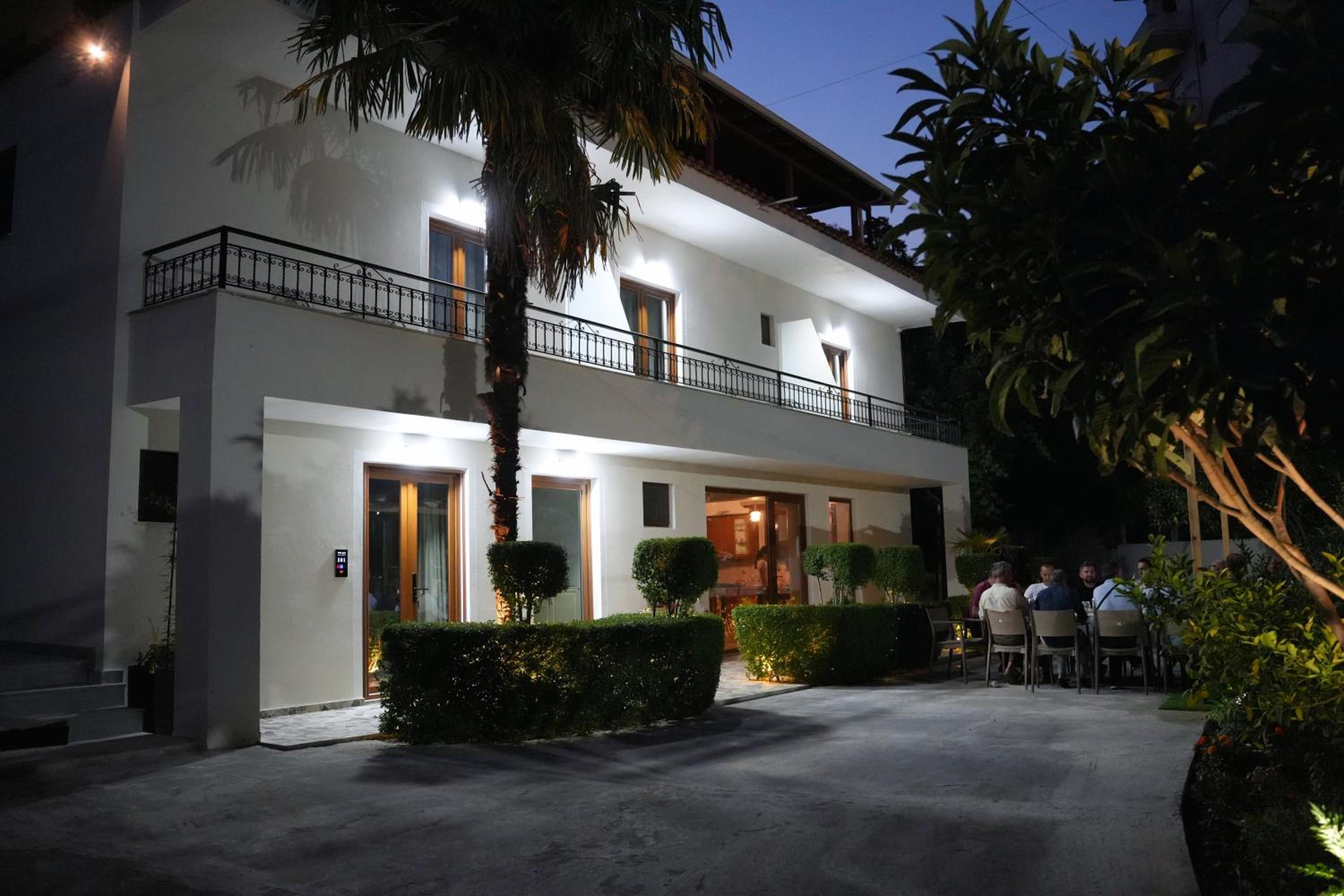 Villa Qeli