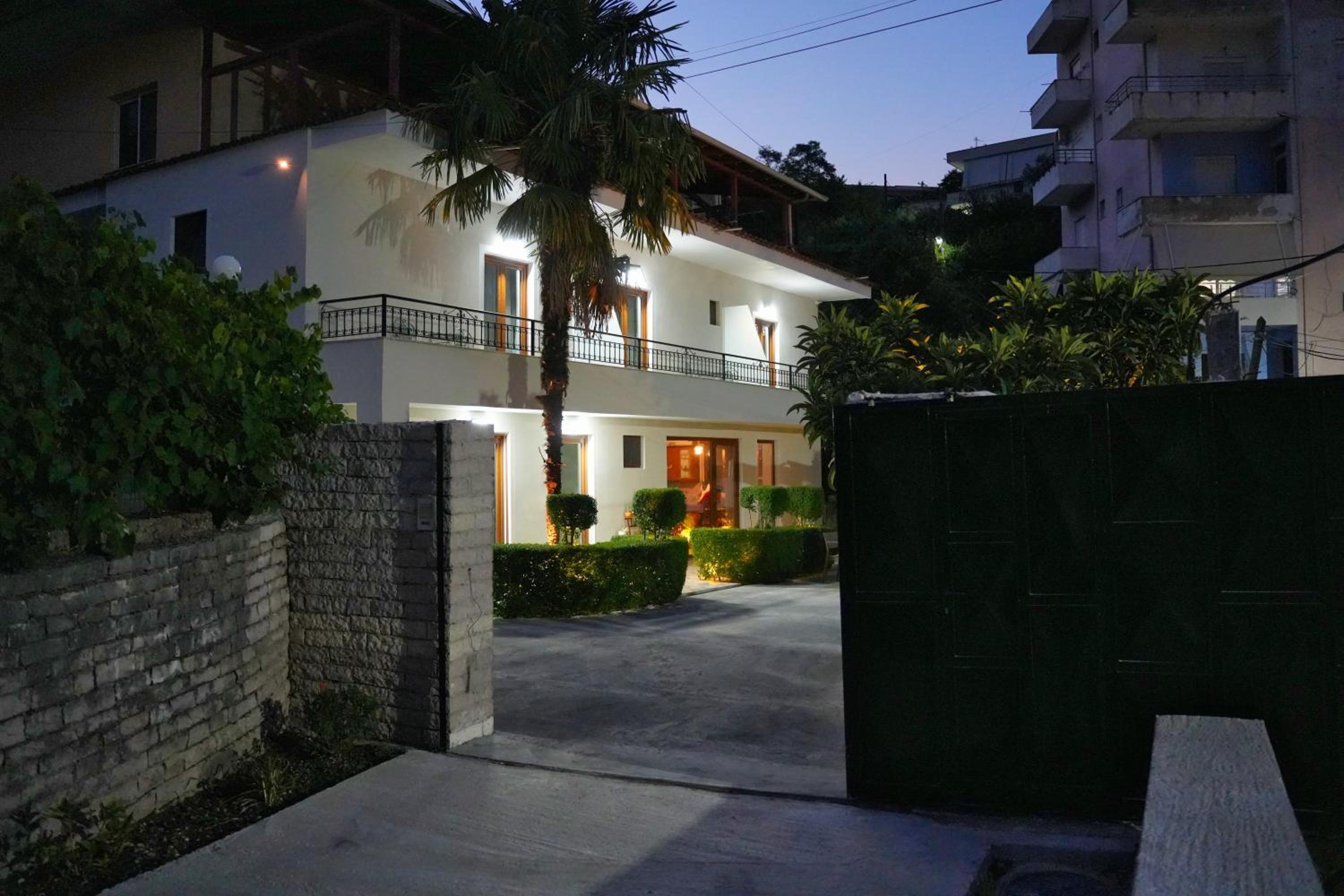 Villa Qeli