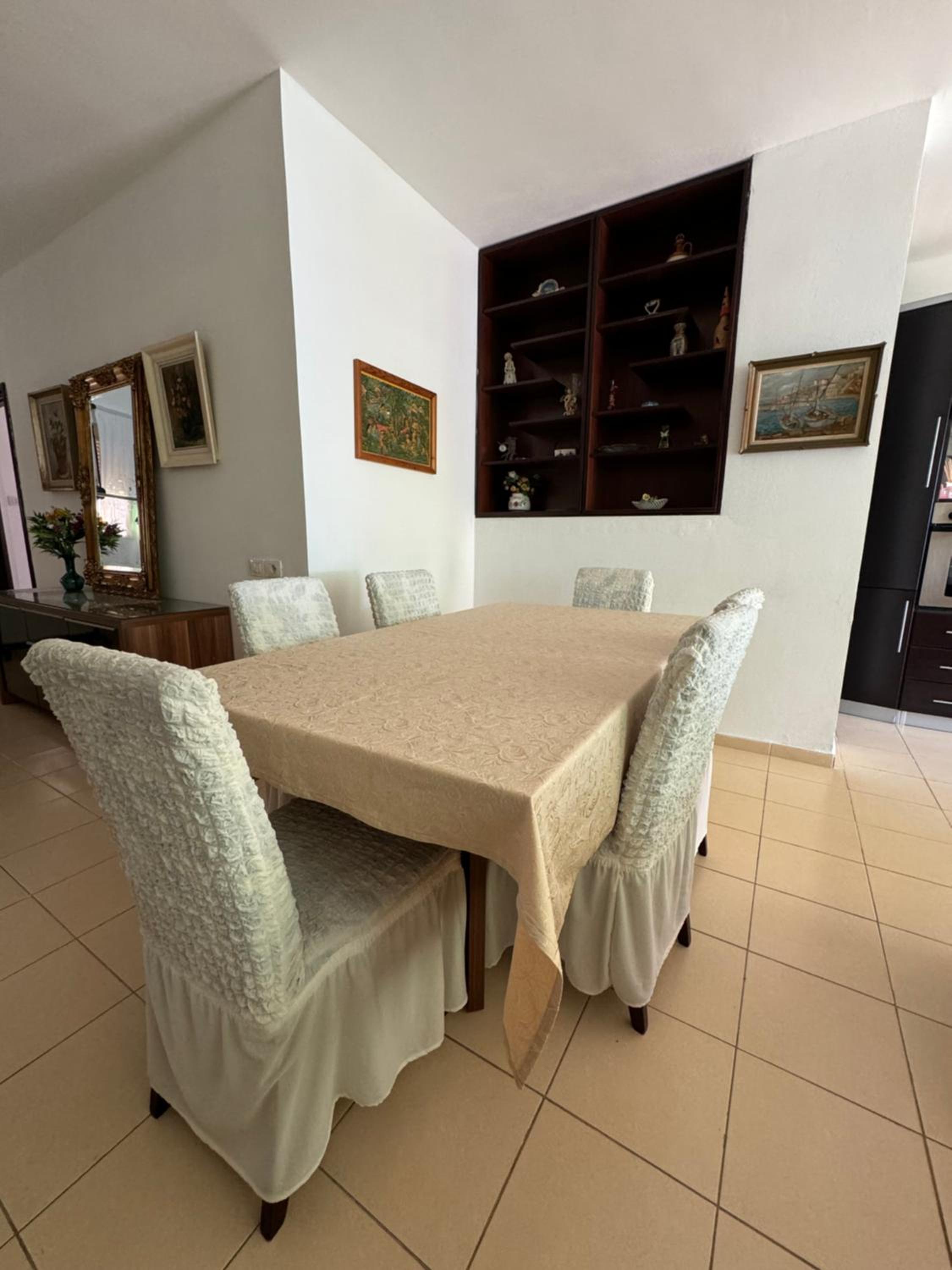 Jona Apartment