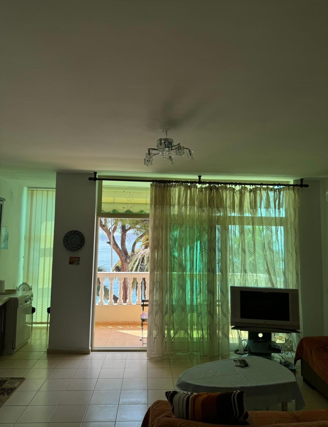 Jona Apartment