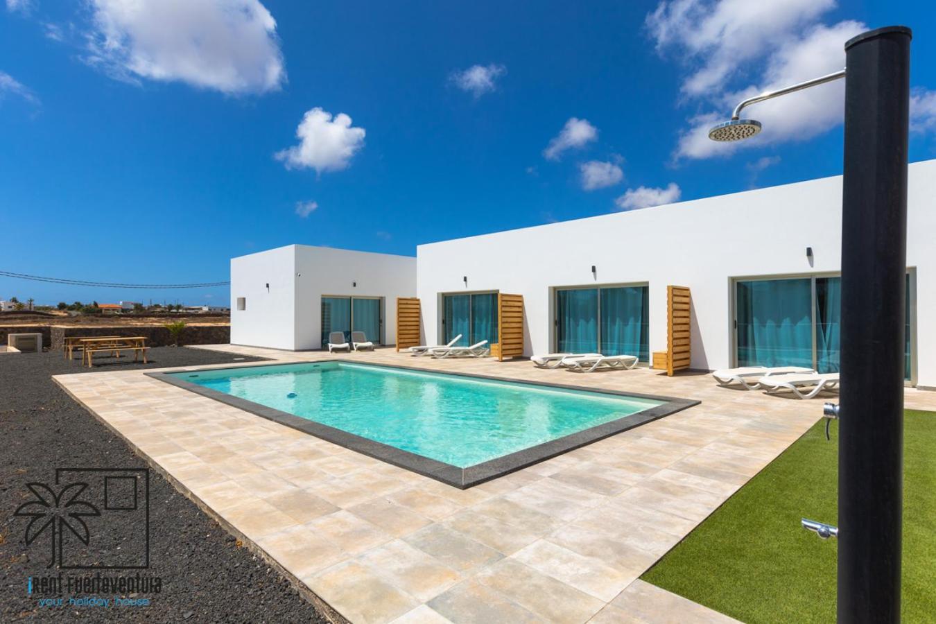 Lola Family Lajares iRent Fuerteventura