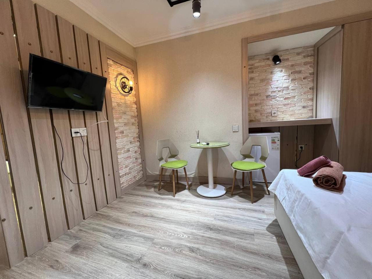 High comfort rooms on Nizami street center of Baku