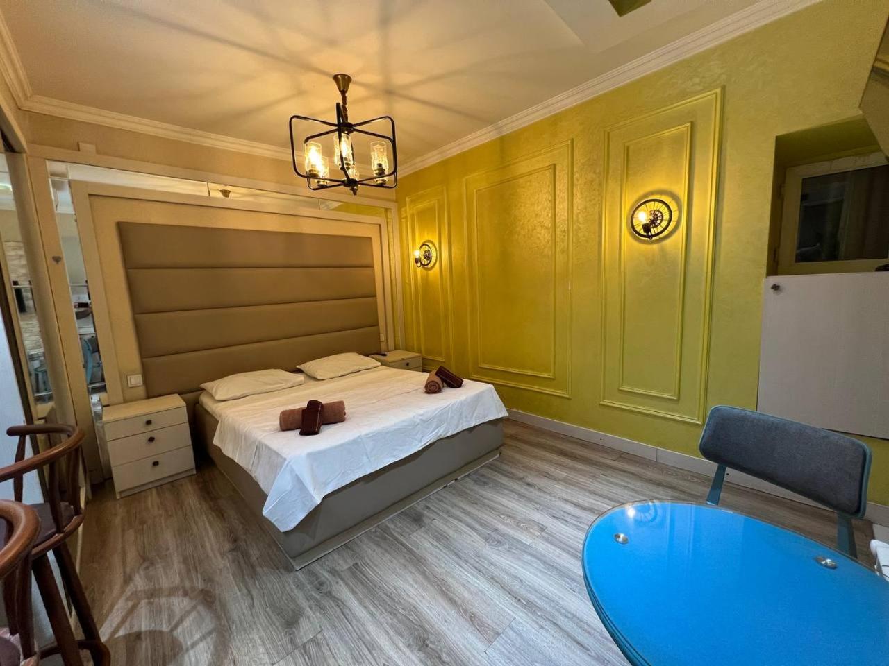 High comfort rooms on Nizami street center of Baku