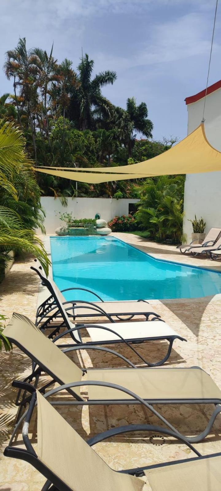Almendra Residential