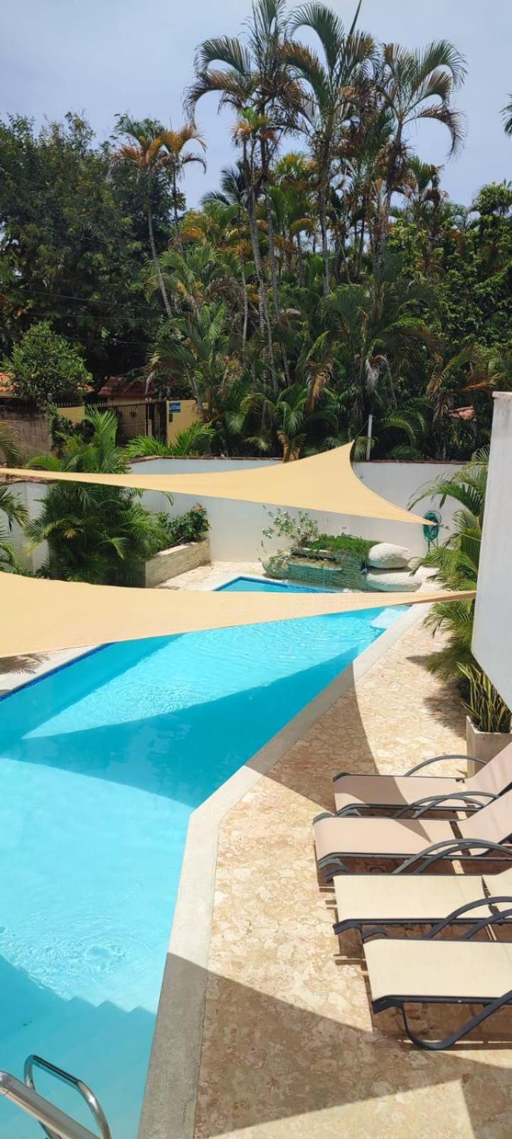 Almendra Residential