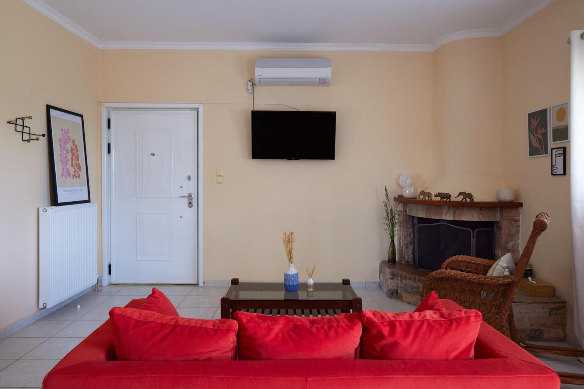 Modern retreat near Ancient Olympia and sandy beach