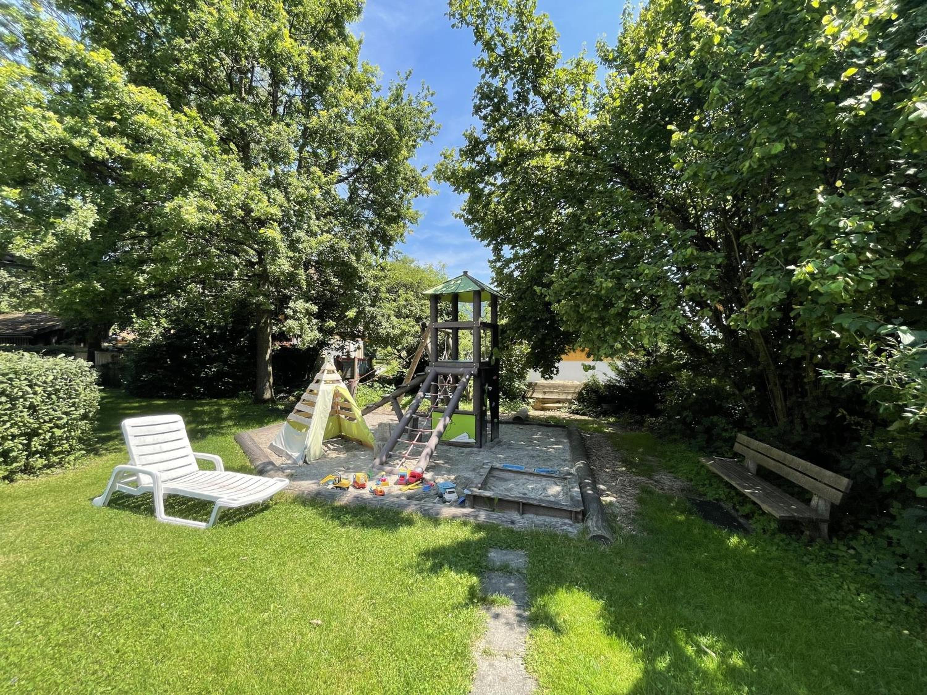 Ferienwohnung Alpenpanorama im Haus Brünnstein mit Schwimmbad und Sauna