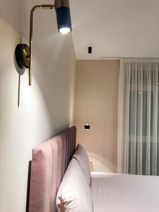 Elegant Rose City Center Oasis