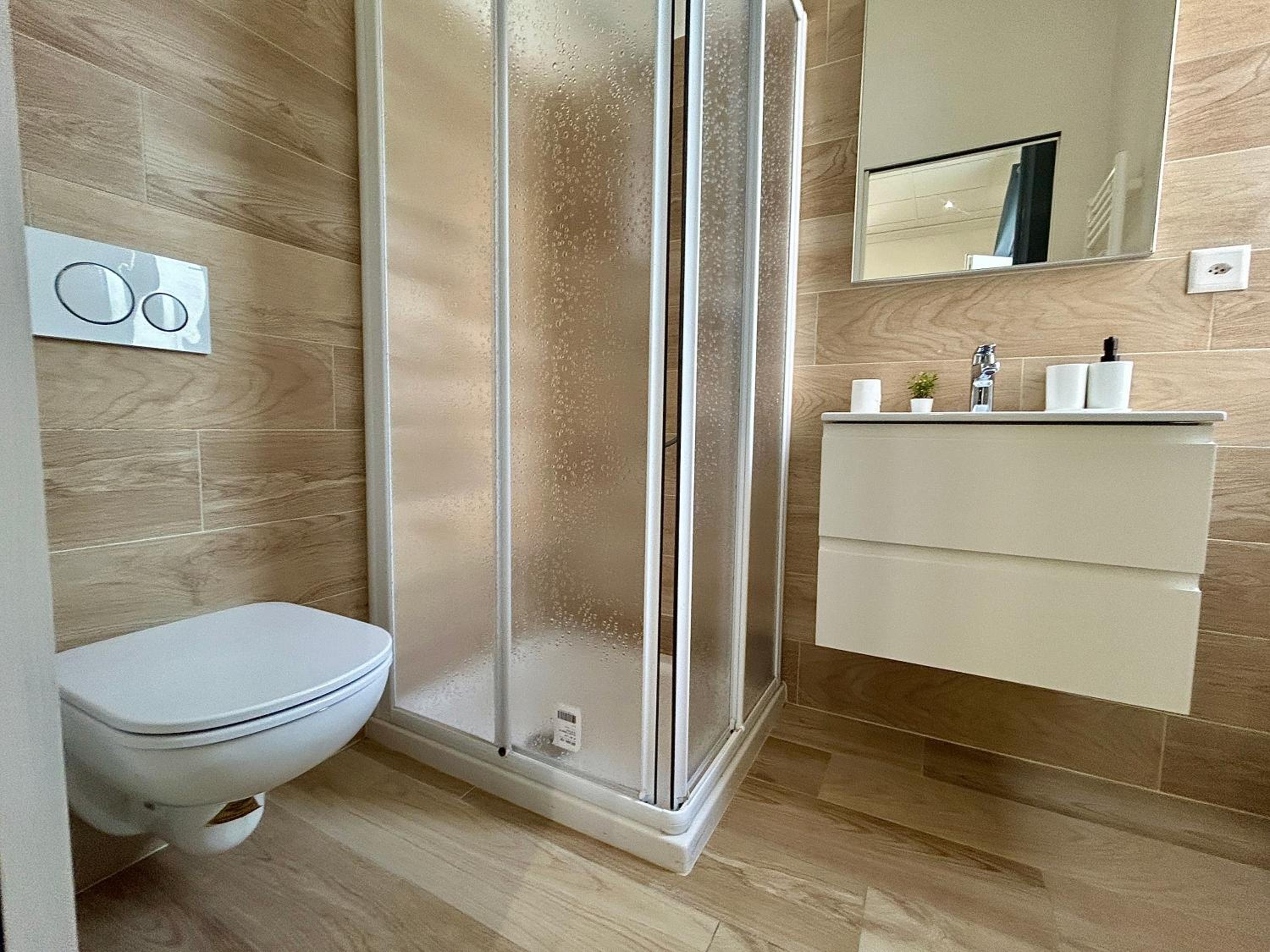 Sweet Nest - Close to the Lido & Lake!