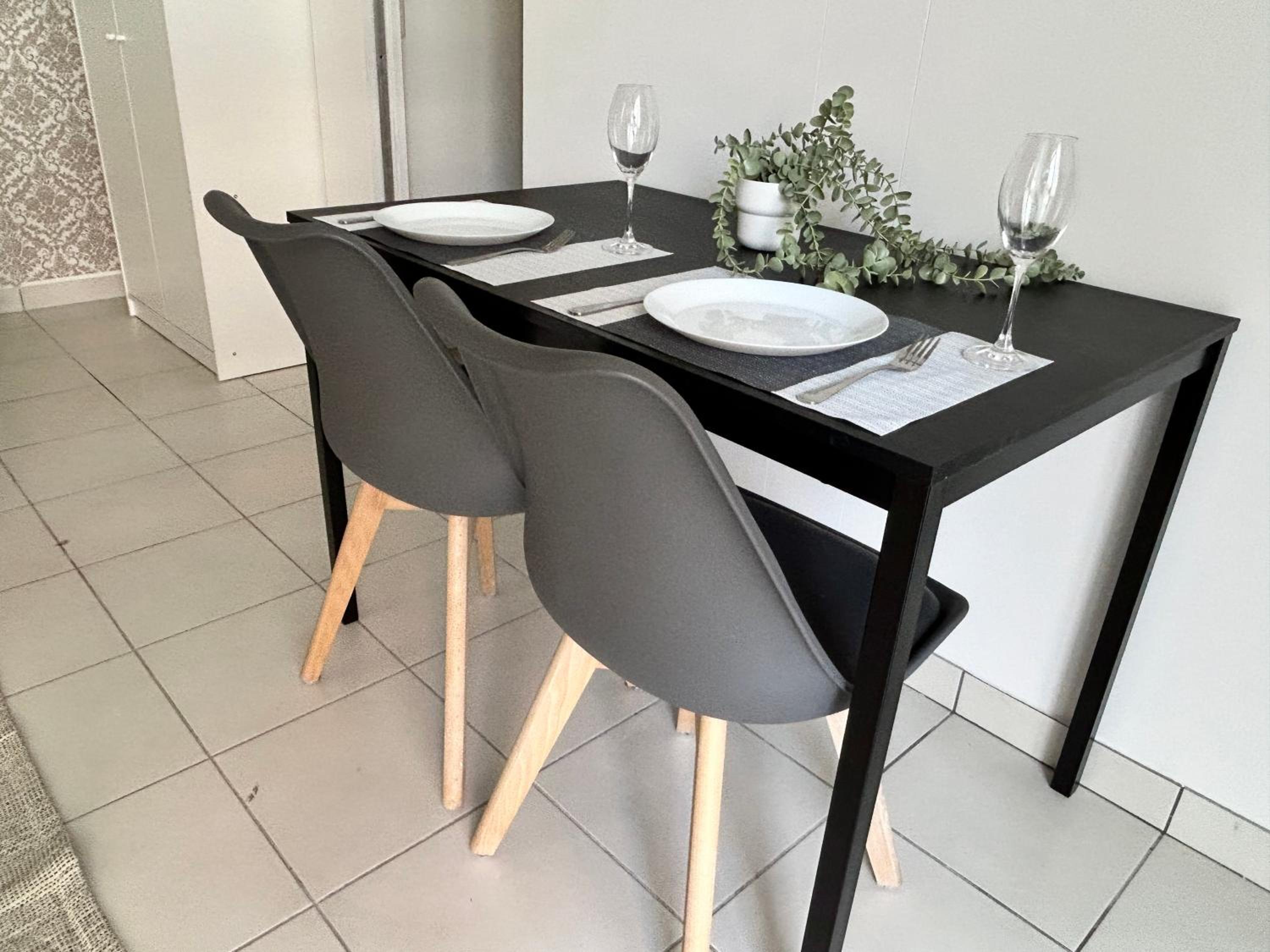 Sweet Nest - Close to the Lido & Lake!