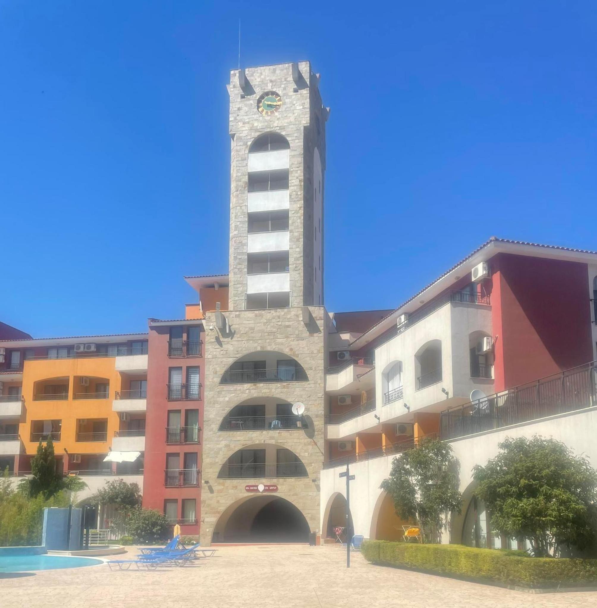 Marina Cape Sky View Lux Apartment in Aheloy
