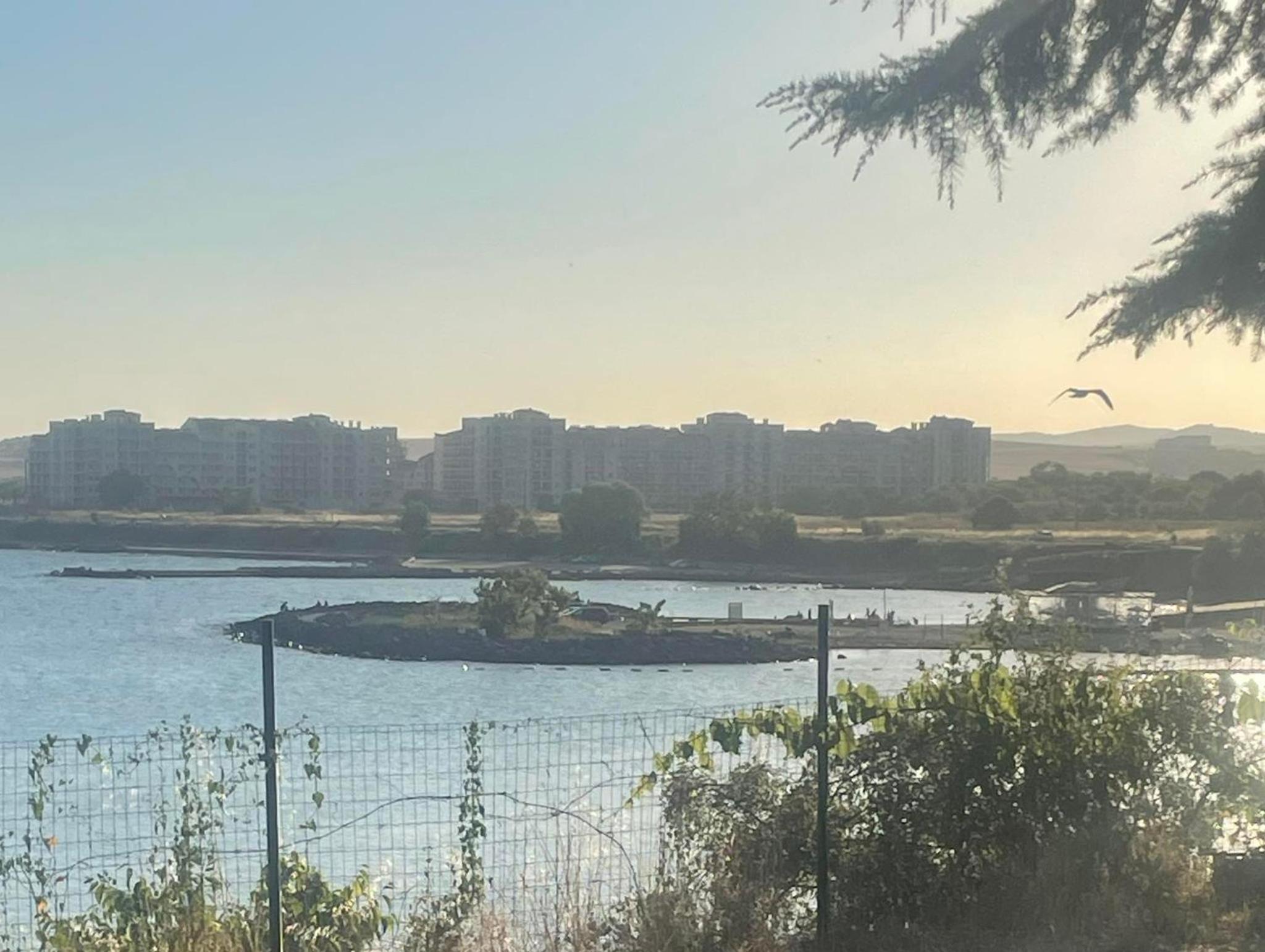 Marina Cape Sky View Lux Apartment in Aheloy