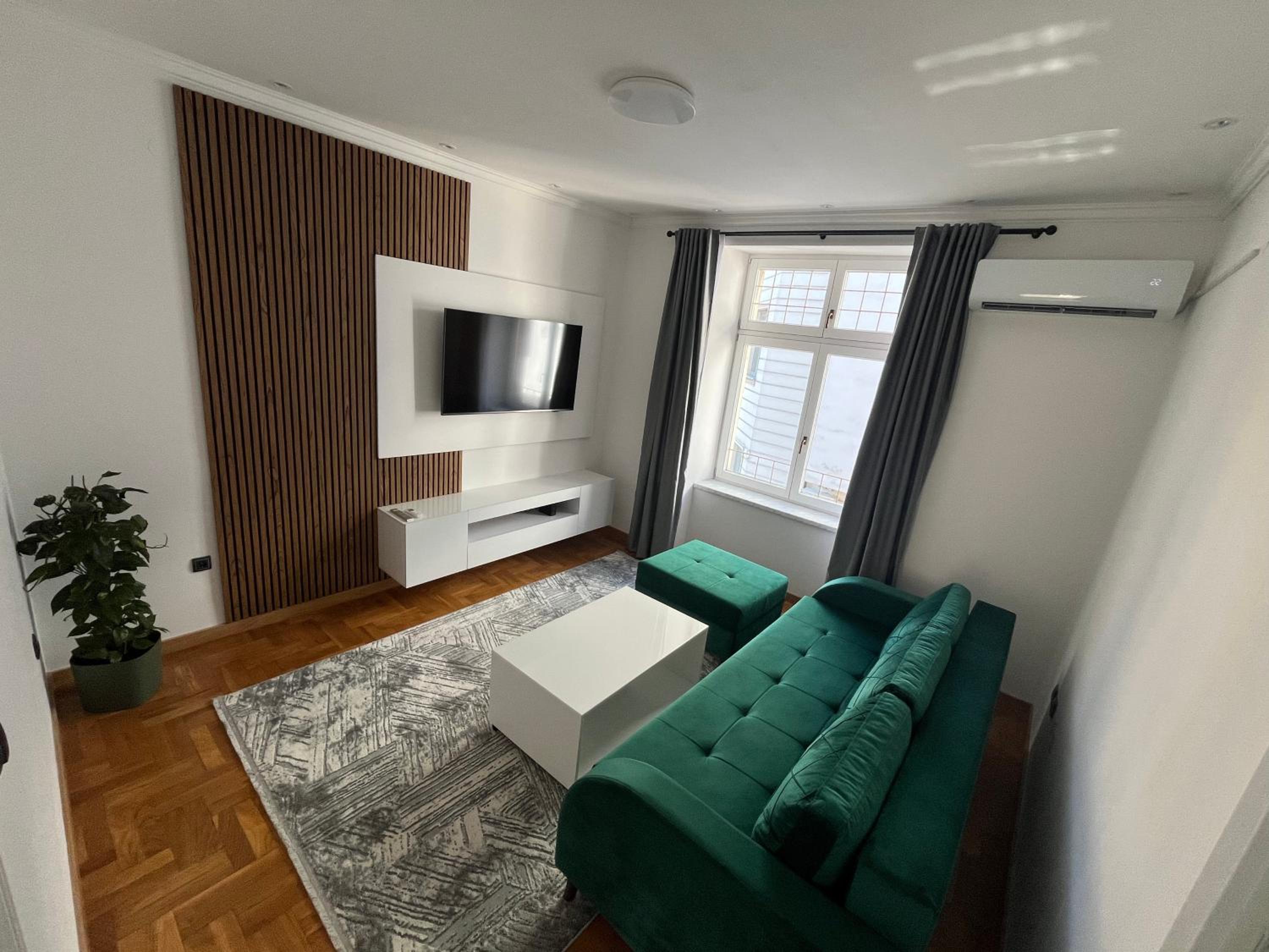 Sarajevo Luxury Apartment - 50 m from Old Sarajevo Clock Tower