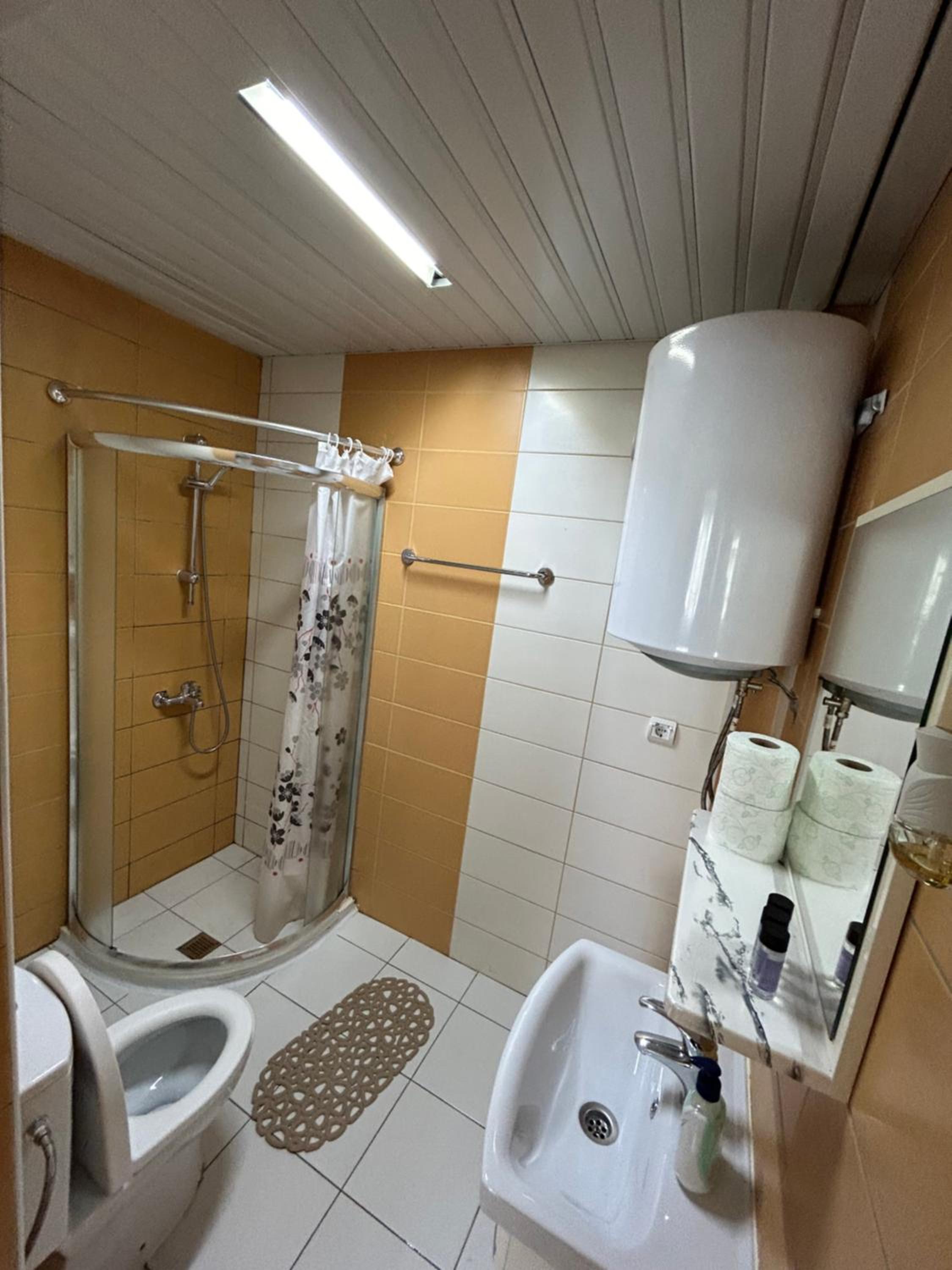 Iskra Guesthouse