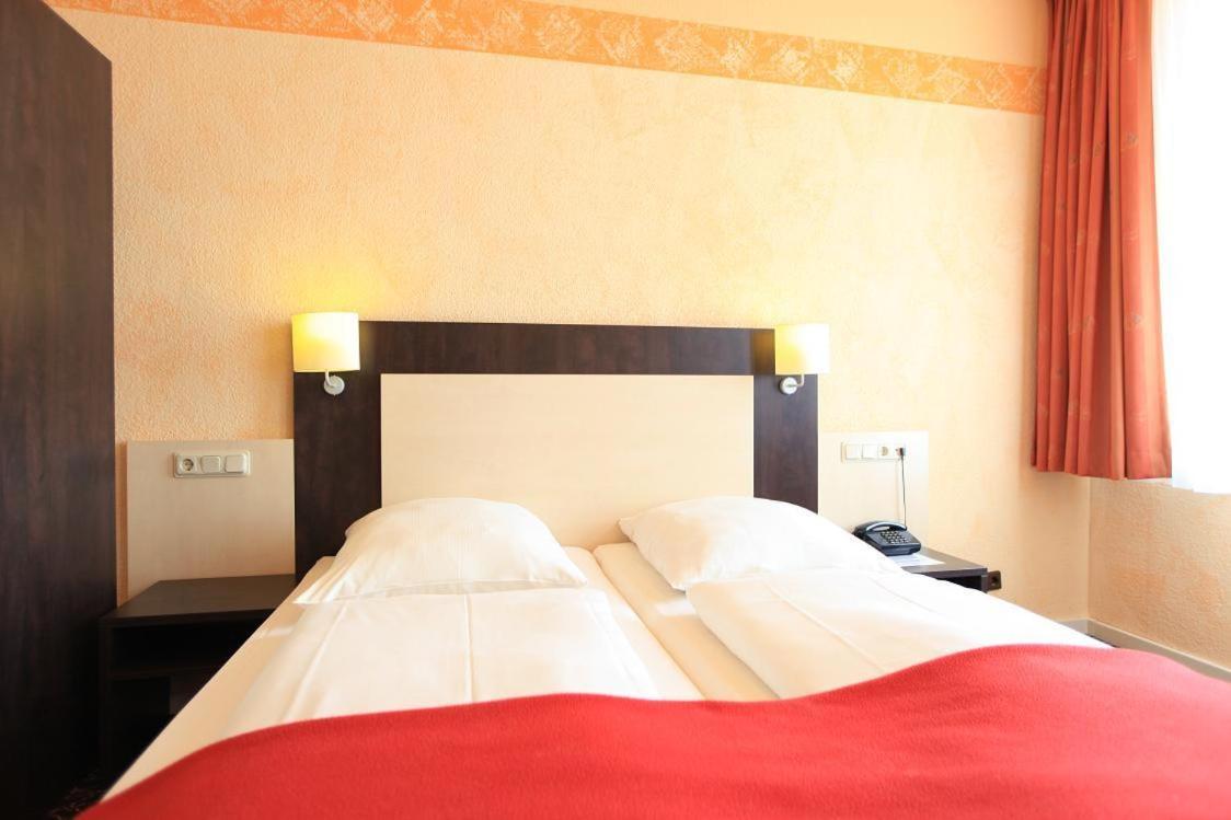 Kassel Vacations - Adesso Hotel Kassel -pay at property on arrival- Ihr Automatenhotel in Kassel - Property Image 2