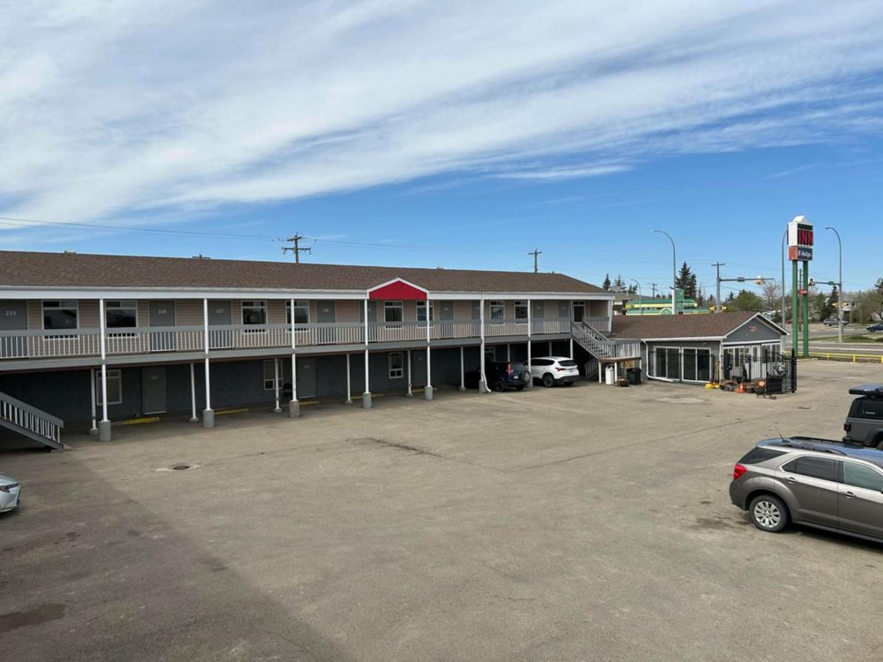 Grande Prairie Vacations - Parkside Inn - Property Image 12