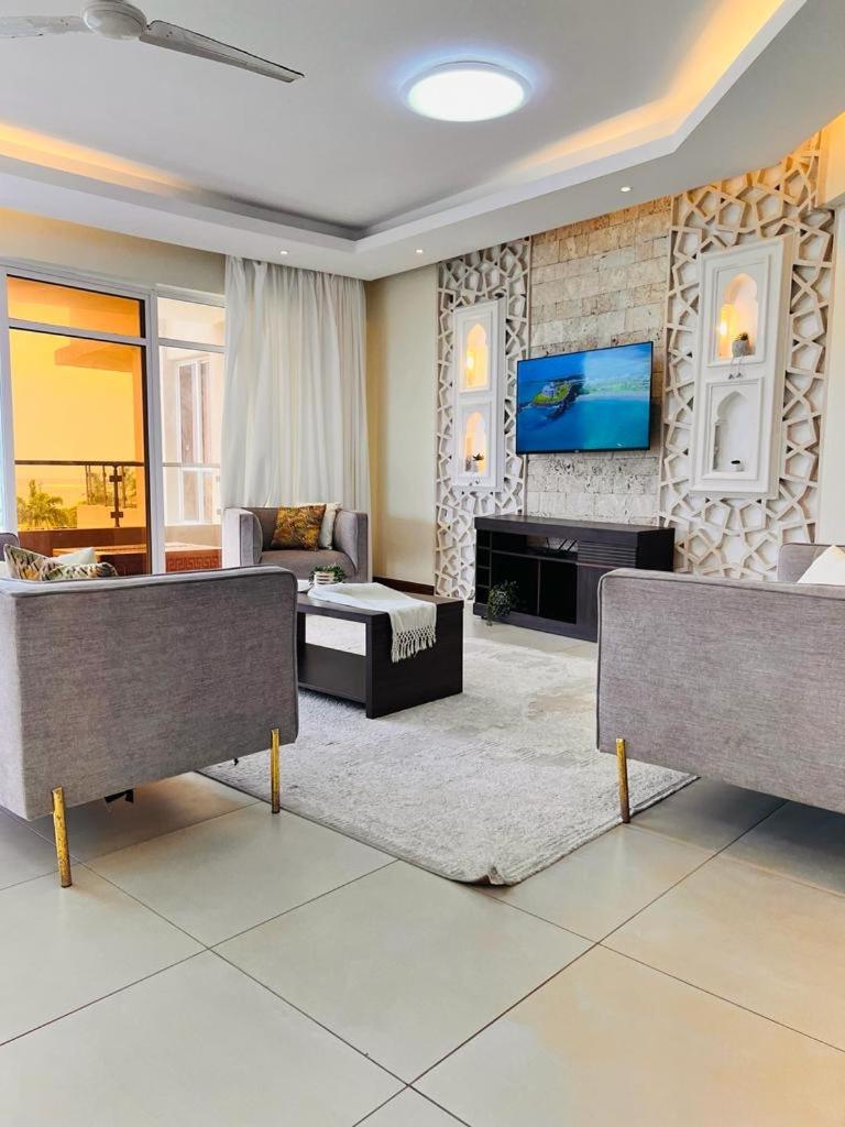Modern sea view apt at antalya view 2