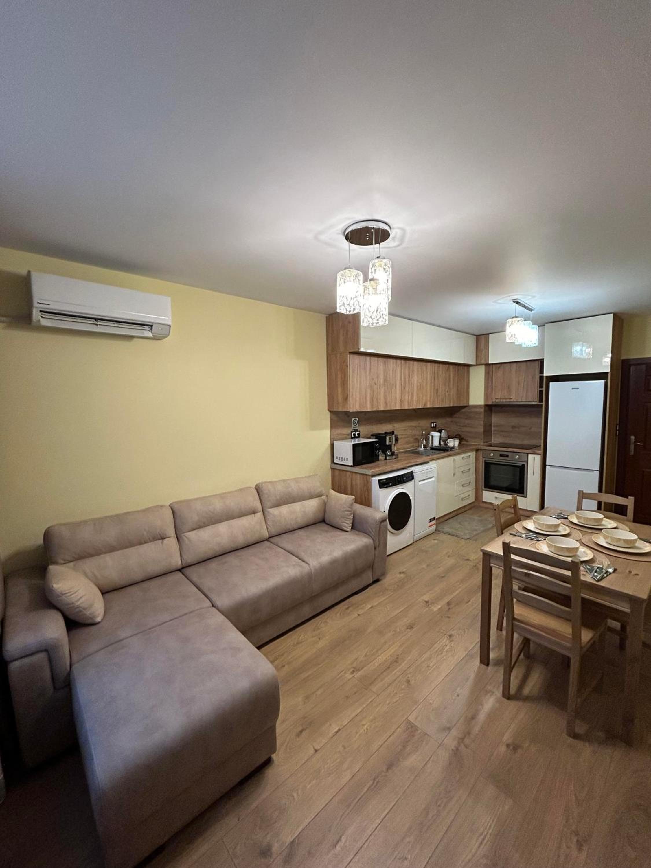 New & Stylish Apartment Axel with Mountain Views