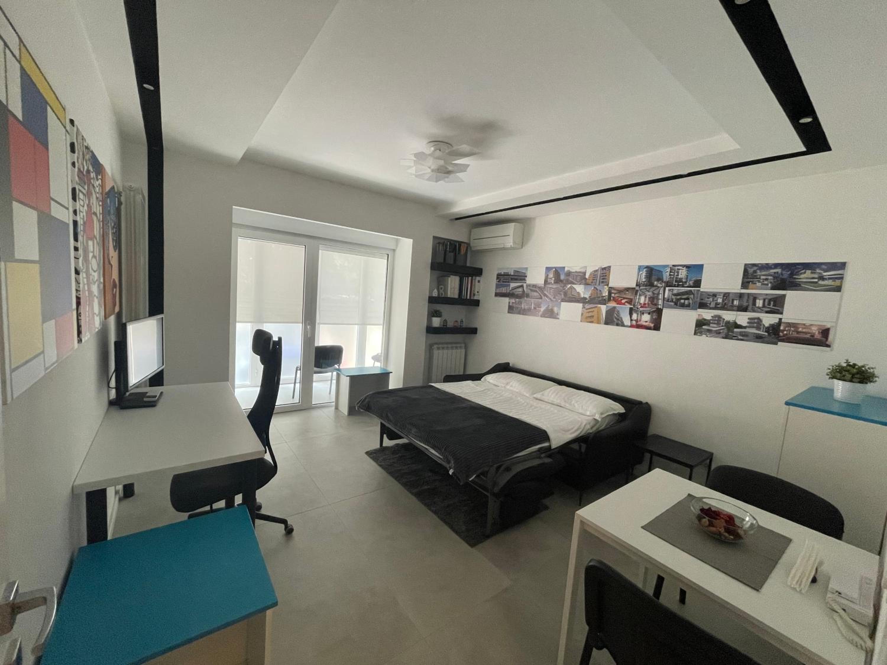 Photo 8