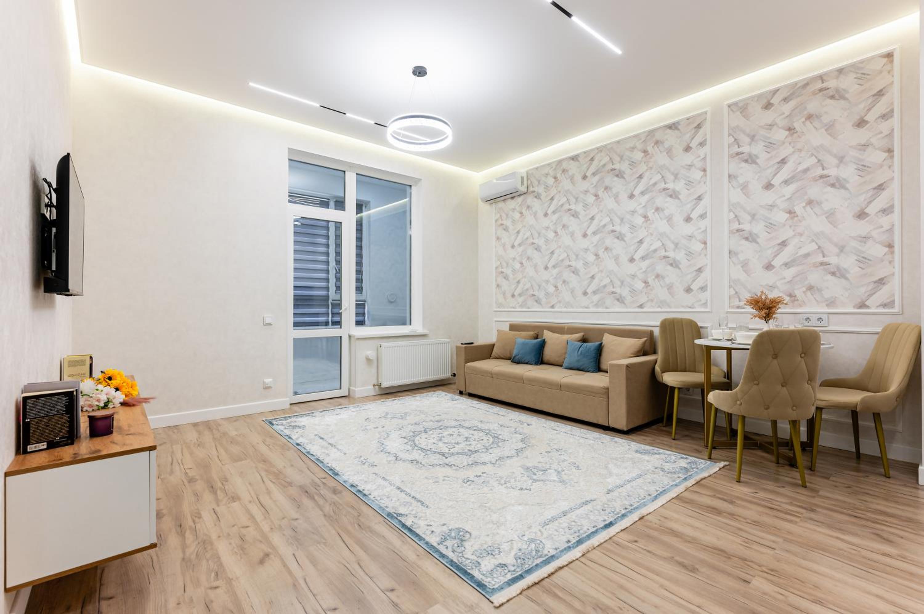 Grand Turan Business