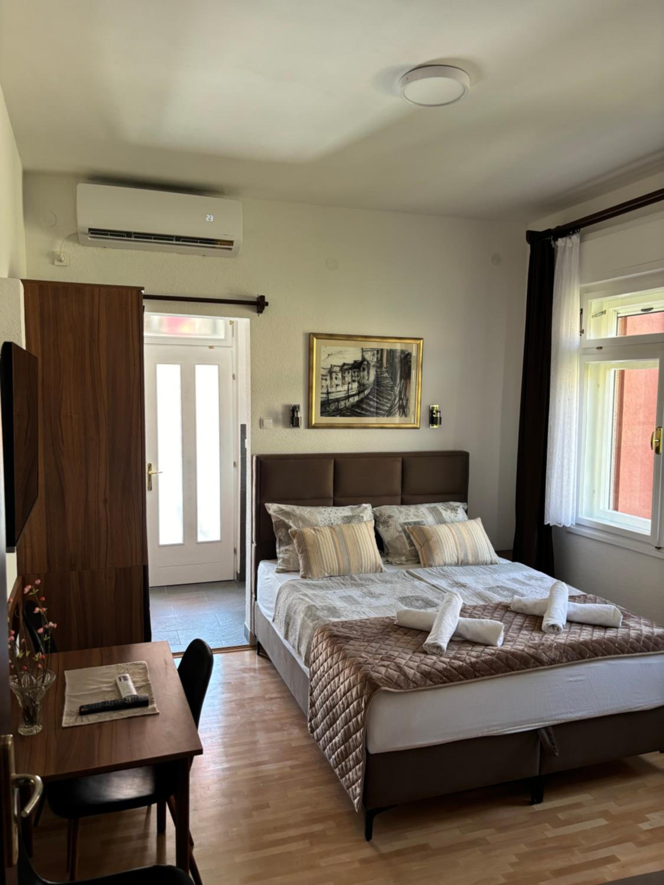 Photo 57