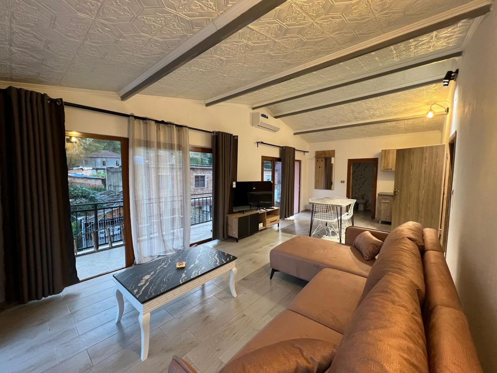 Sajmir Suites