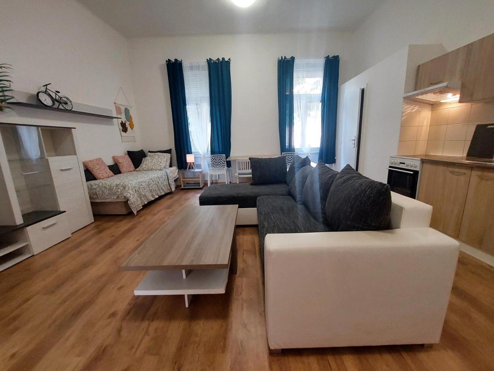 Apartmán ČSA #2# v historickém centru Hradec Králové