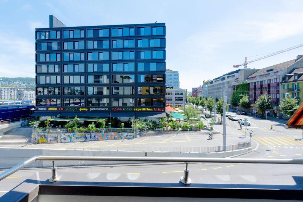 Comforting stay in Downtown Zurich with Skyline Views