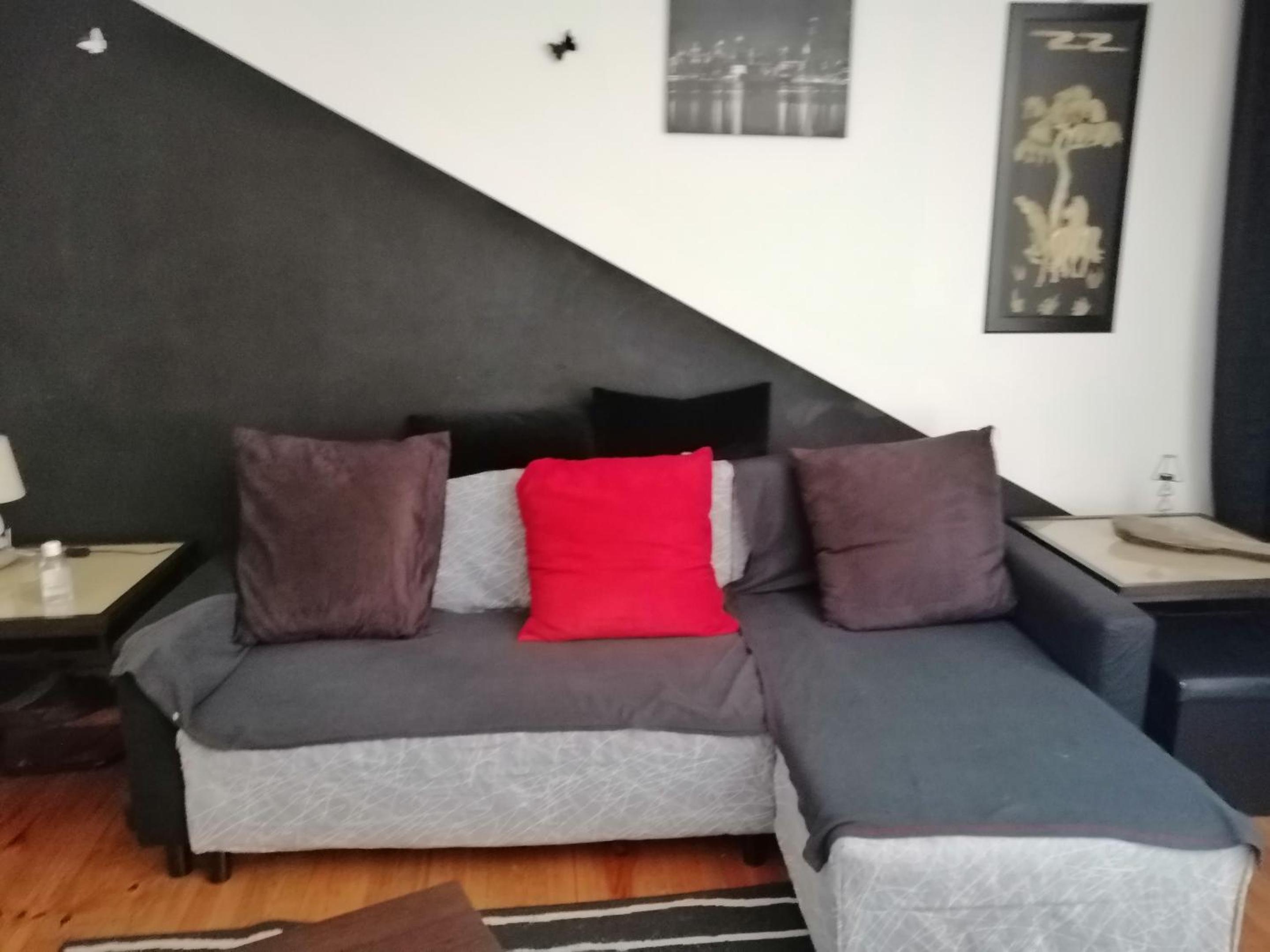Charming Apartment in Lisbon, 40 m², Ideal for a Couple view 2