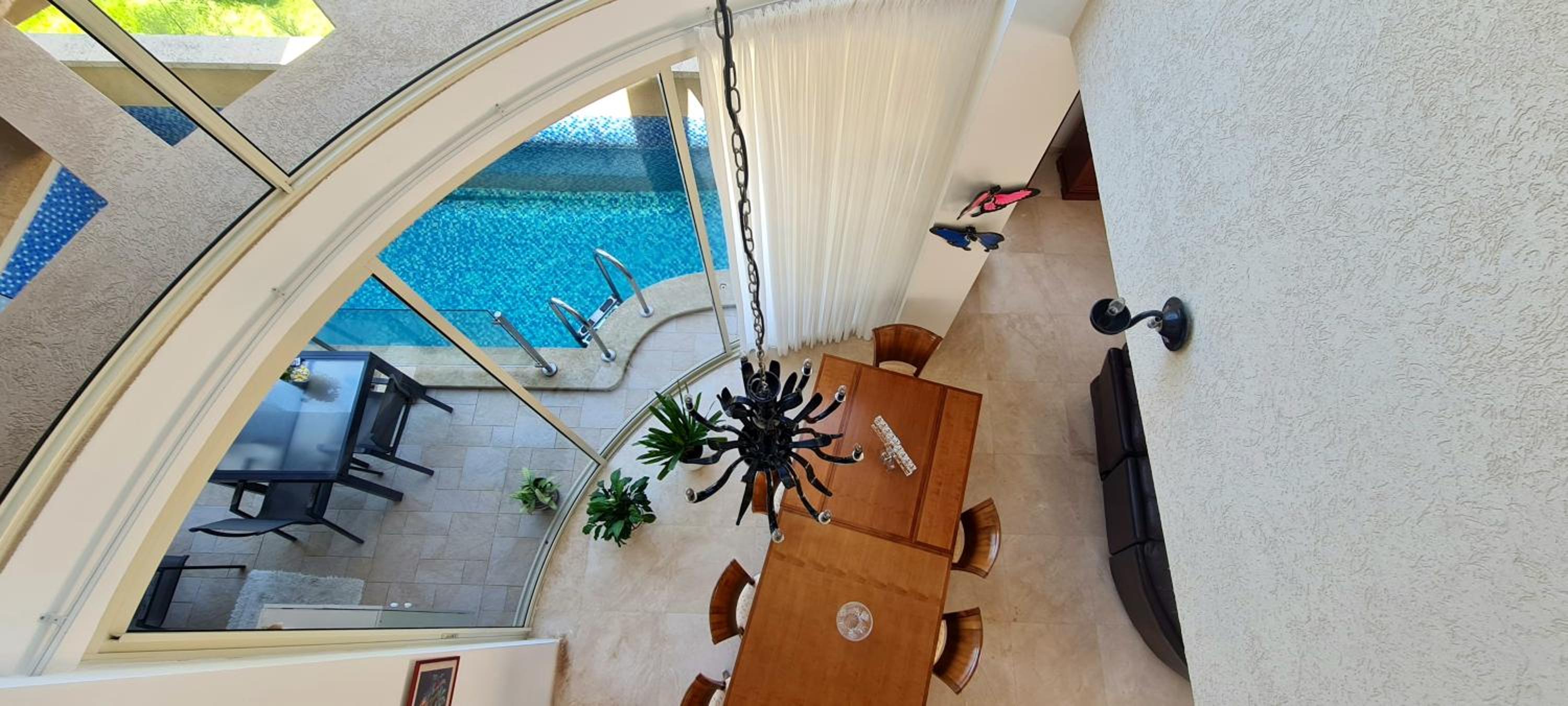 The Rose Villa by the Sea view 2