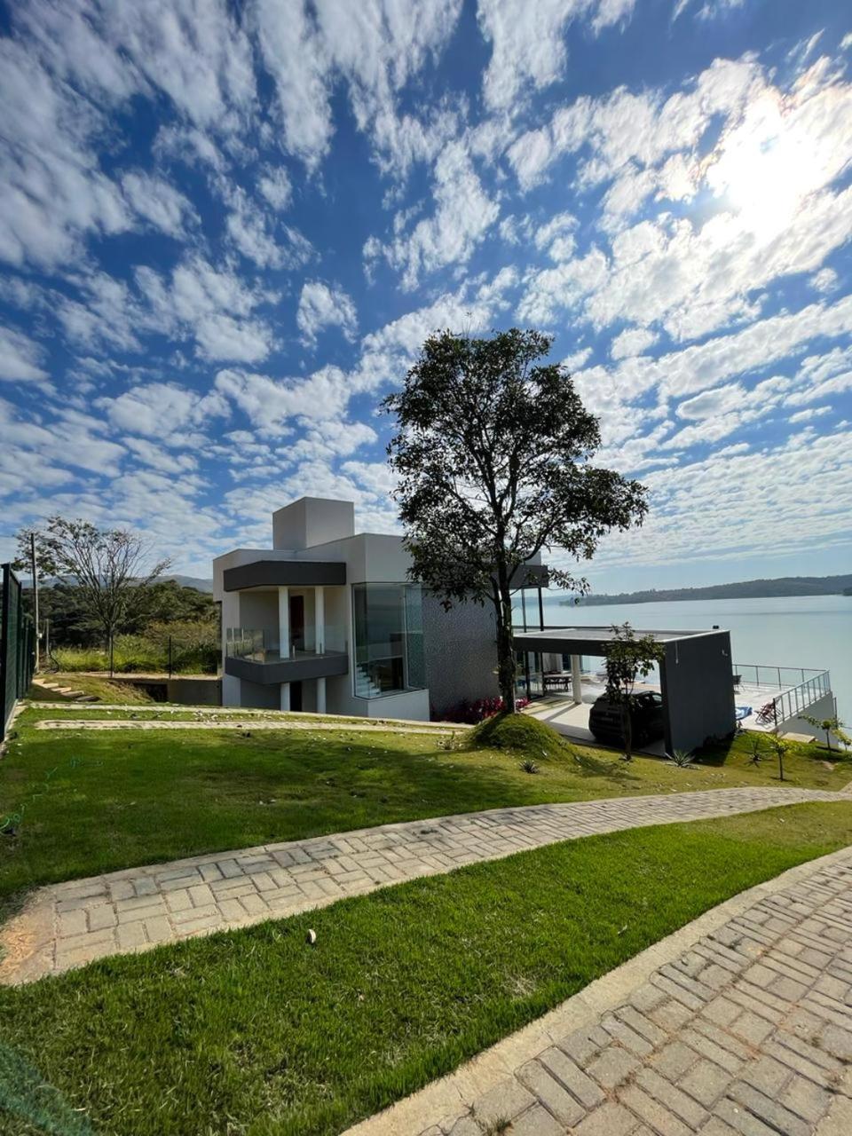 Casa em Santo Hilário - MG