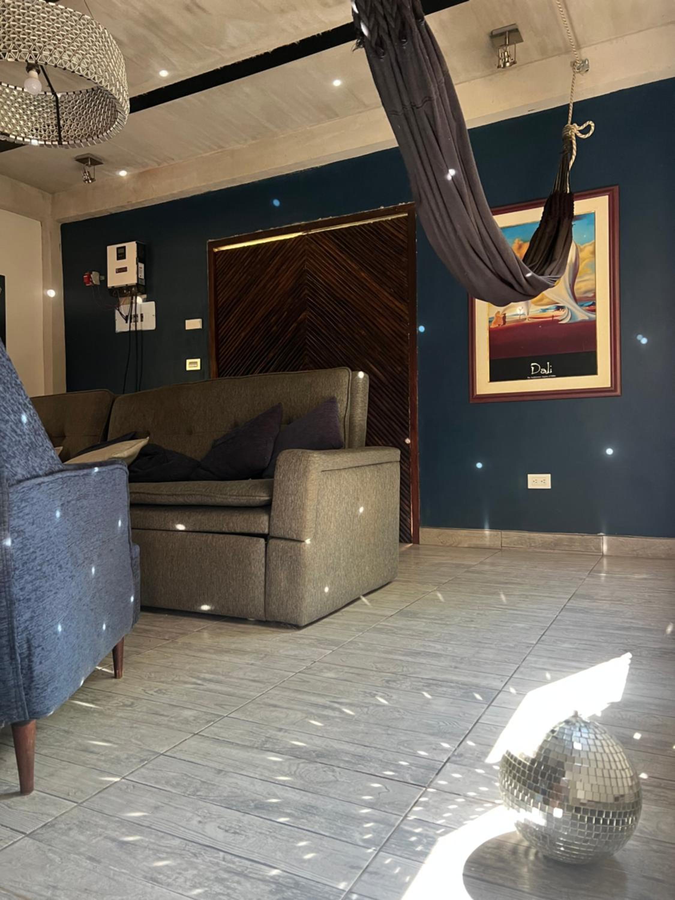 La Casita Debajo del Mango