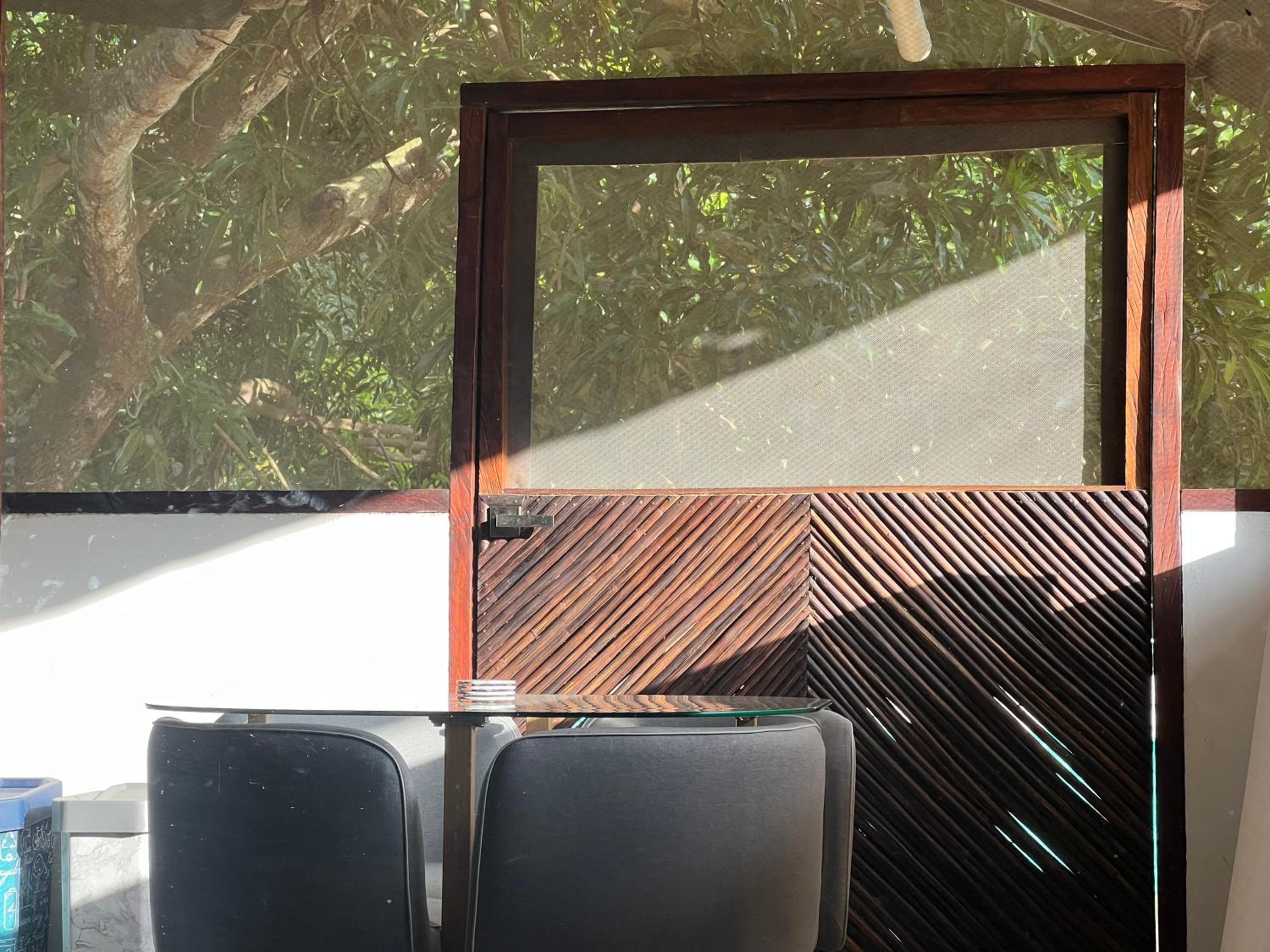 La Casita Debajo del Mango