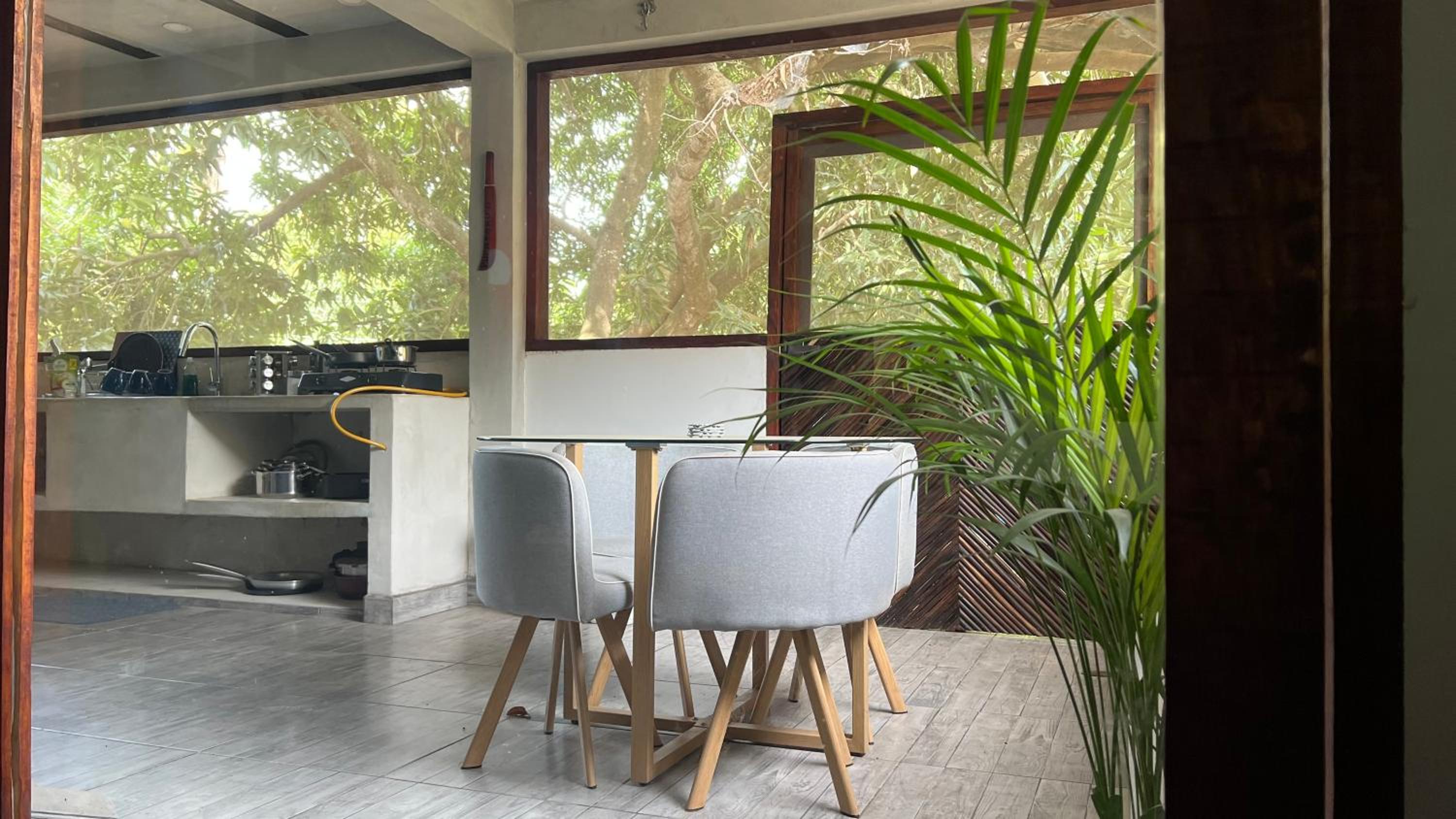 La Casita Debajo del Mango