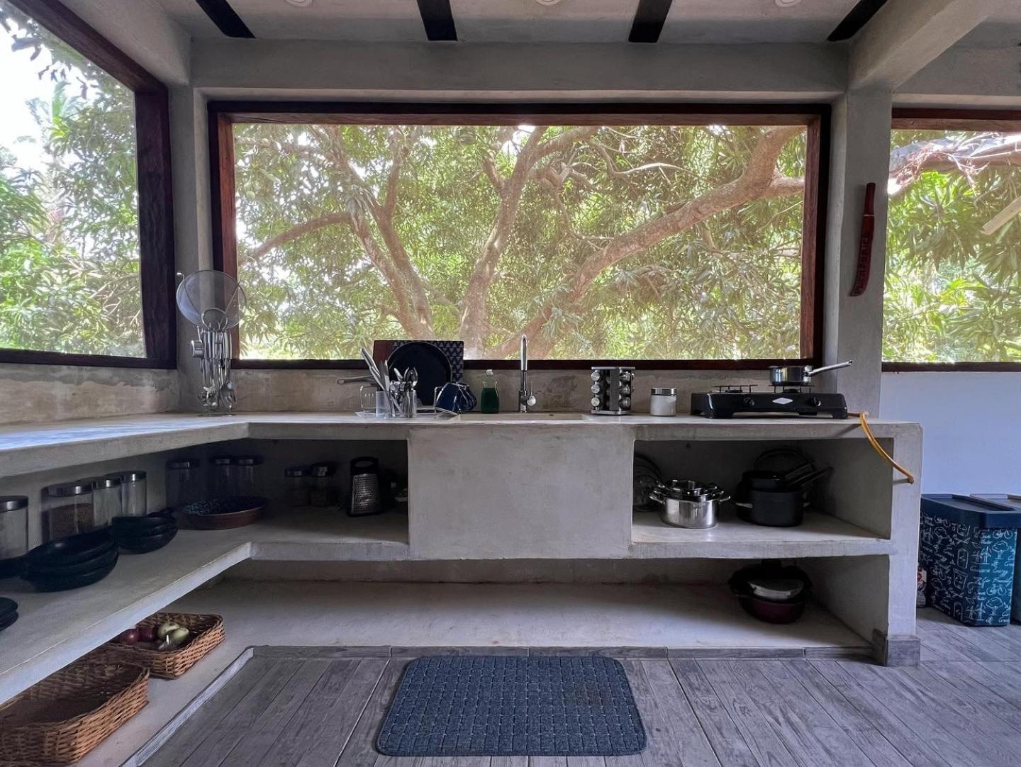 La Casita Debajo del Mango