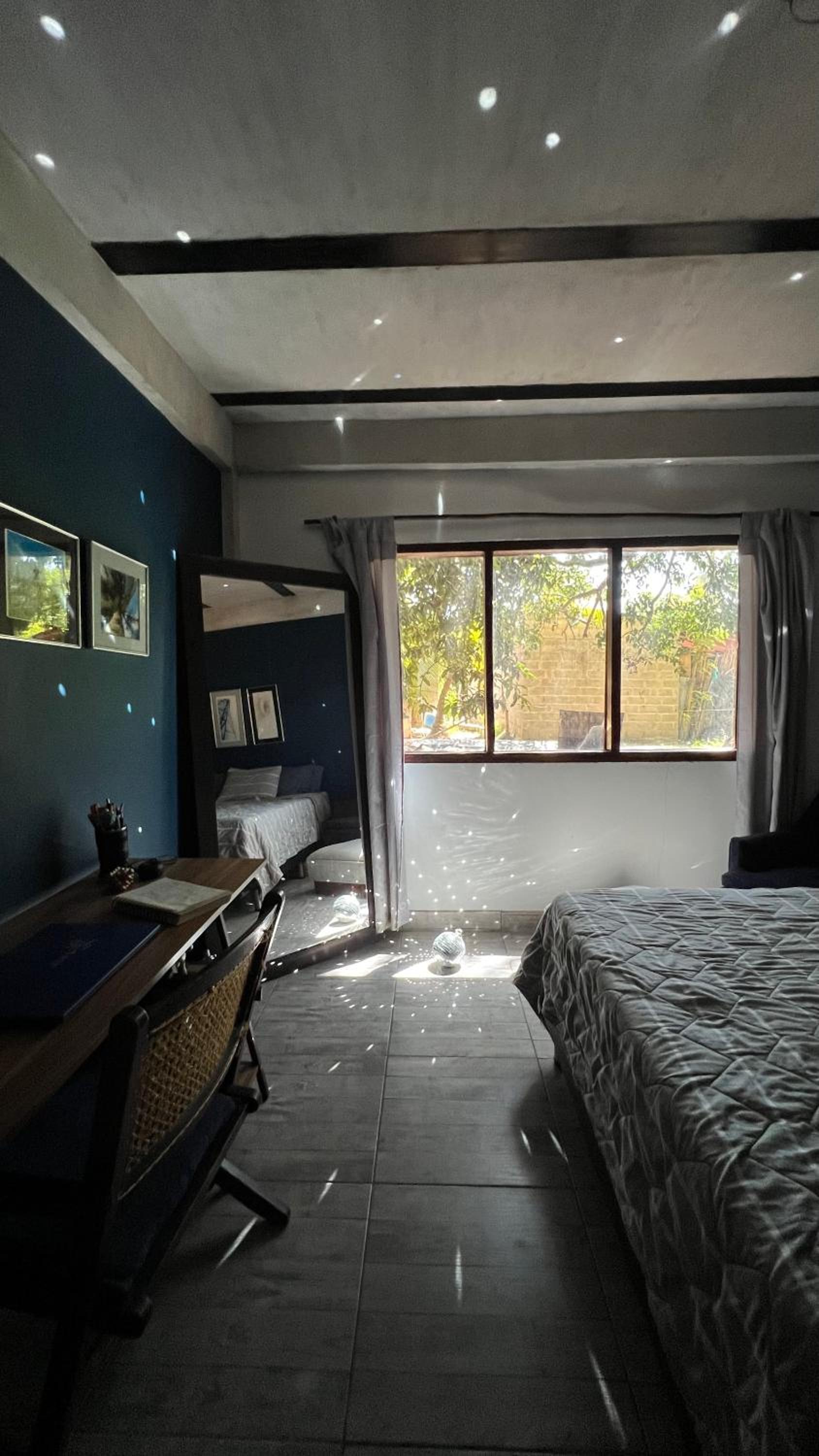 La Casita Debajo del Mango