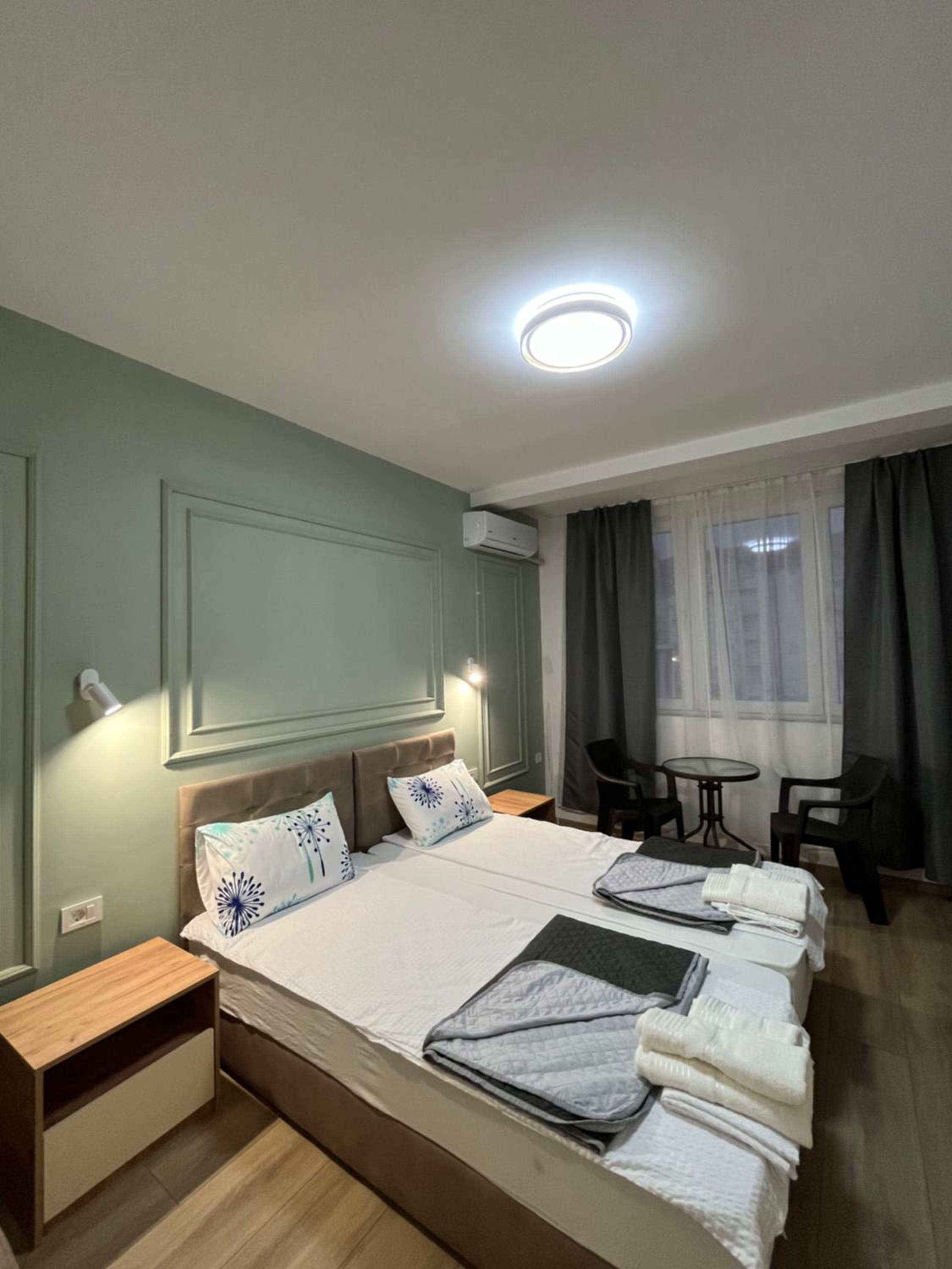 Lotos Apartments